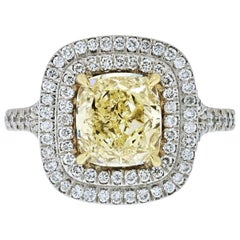 2 Karat Cushion Cut Fancy Yellow Diamond Double Halo GIA Verlobungsring