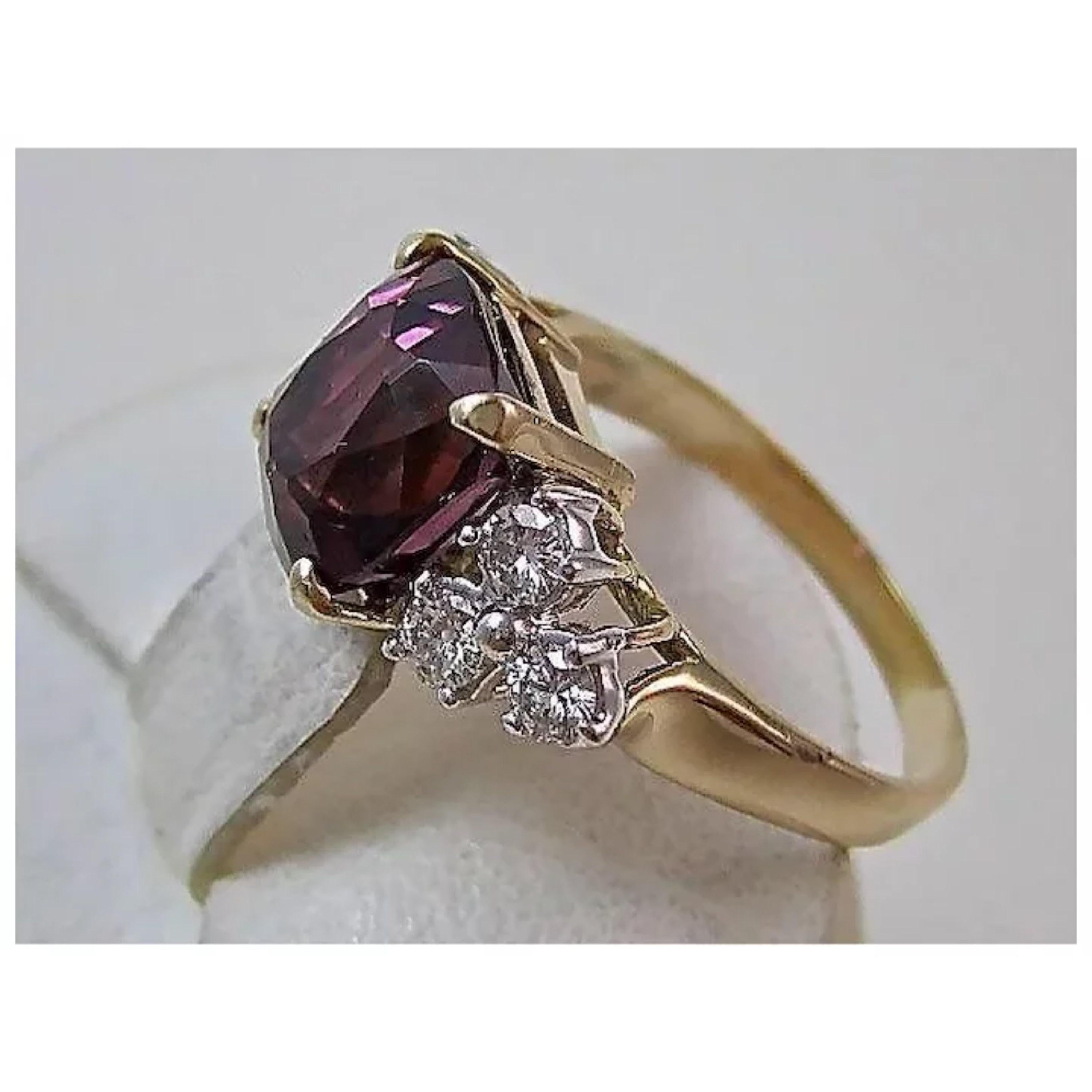 For Sale:  2 Carat Cushion Cut Ruby Diamond Engagement Ring, Ruby Diamond Cocktail Ring 3