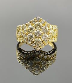2 Carat Diamond and Yellow Gold Cluster Ring