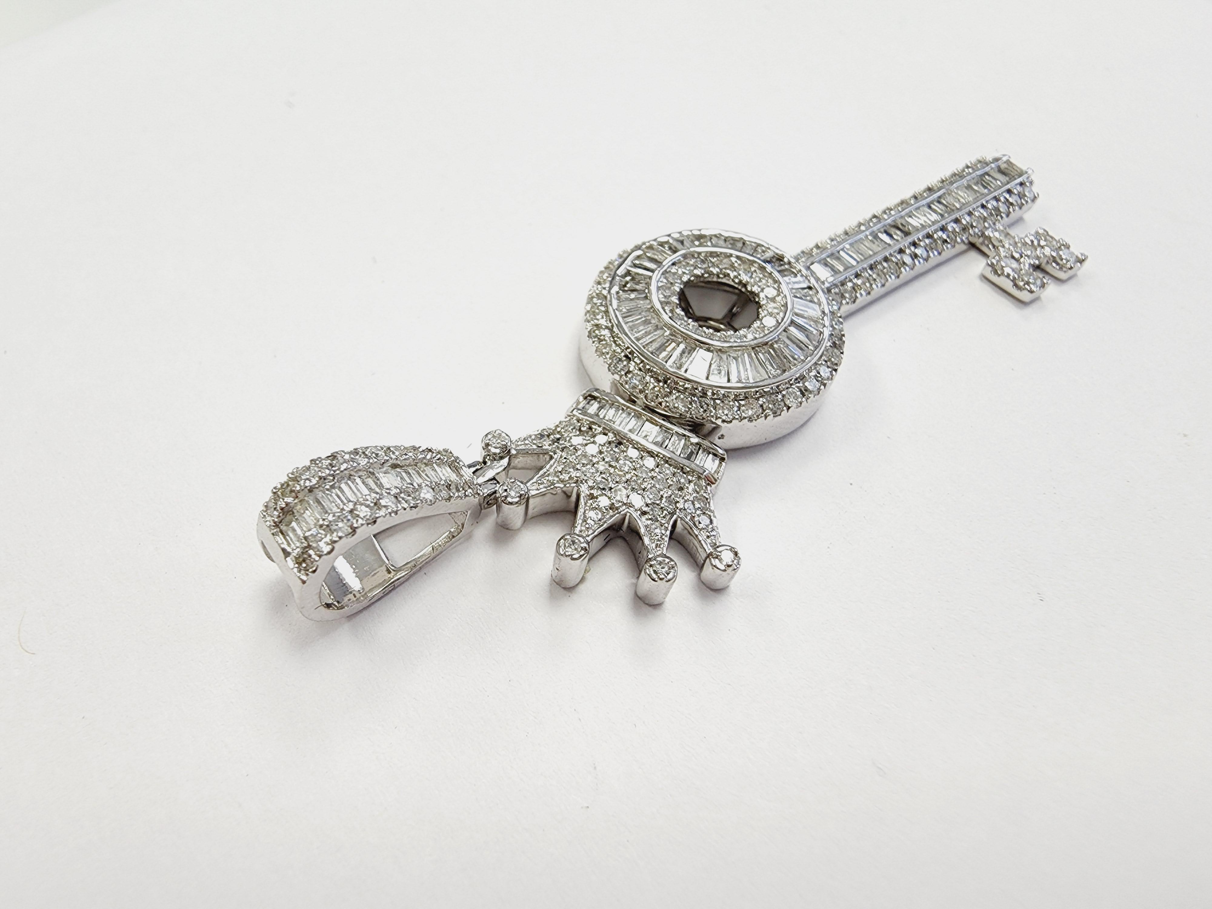 Women's 2 Carat Diamond Crown Key Shape Pendant 14 Karat White Gold