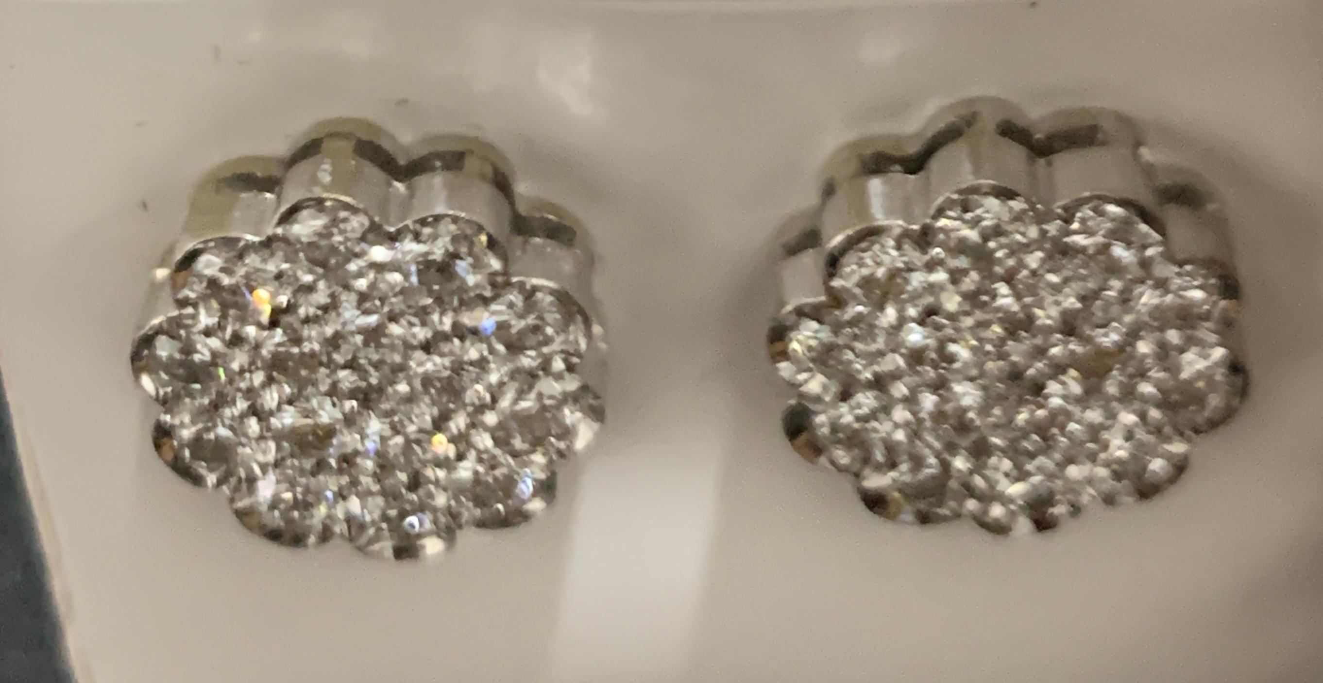 2 Karat Diamant Floral Cluster Blume Ohrstecker aus 14 Karat Weißgold Damen