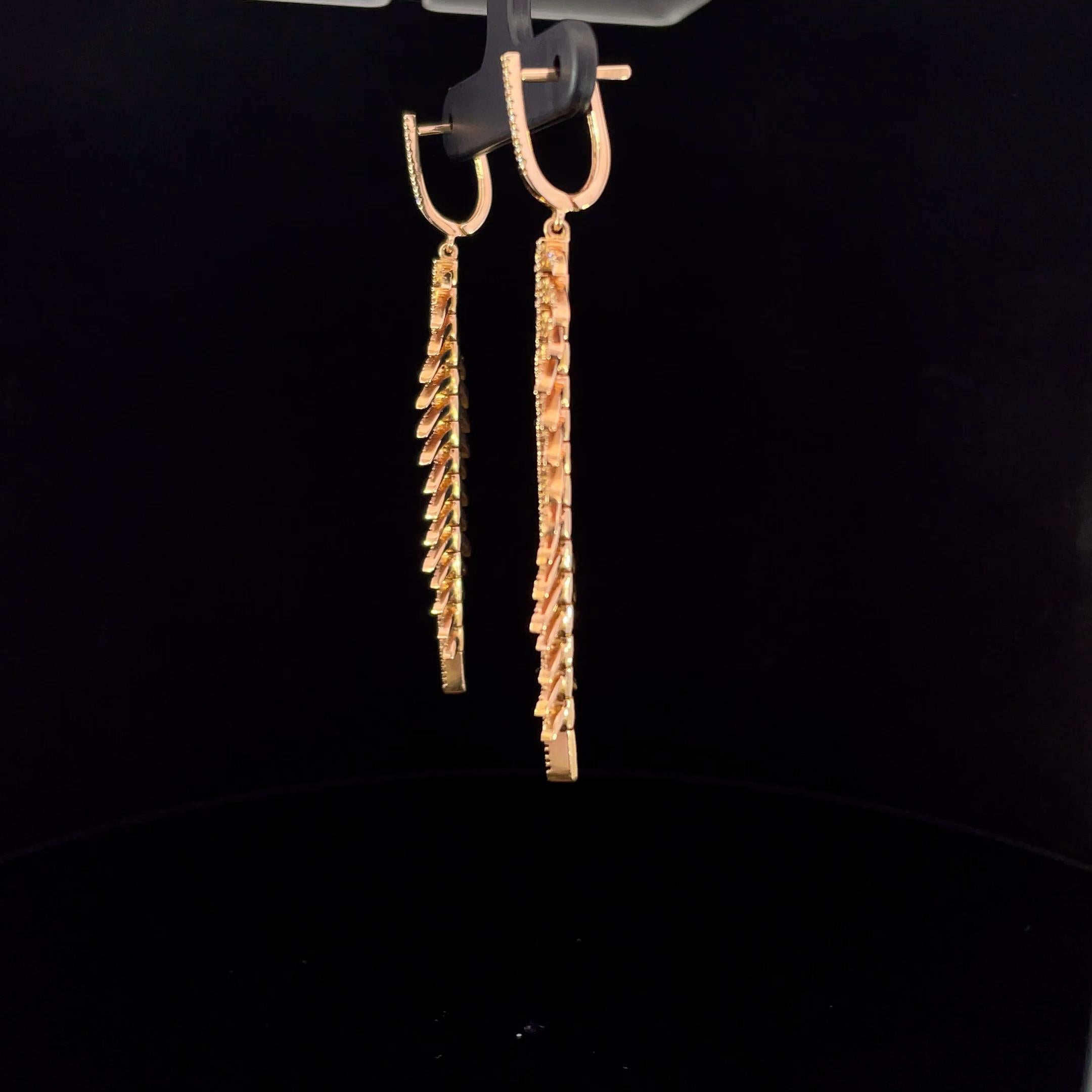 2 Carat Diamond Leaf-Fishbone Drop Flexible Earring In New Condition For Sale In New York, NY