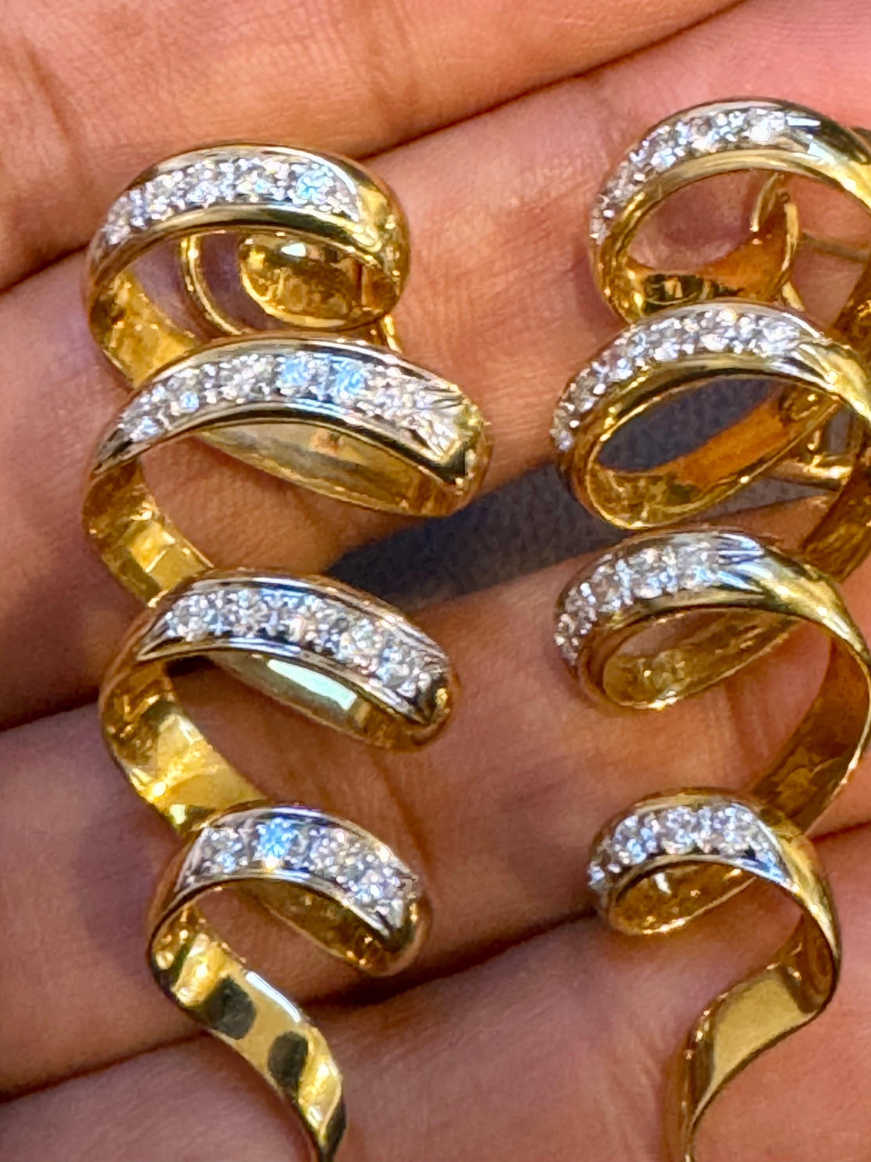 Boucles d'oreilles longues en or jaune 18 carats, 2 carats, diamant VS, 18.9 grammes en vente 5