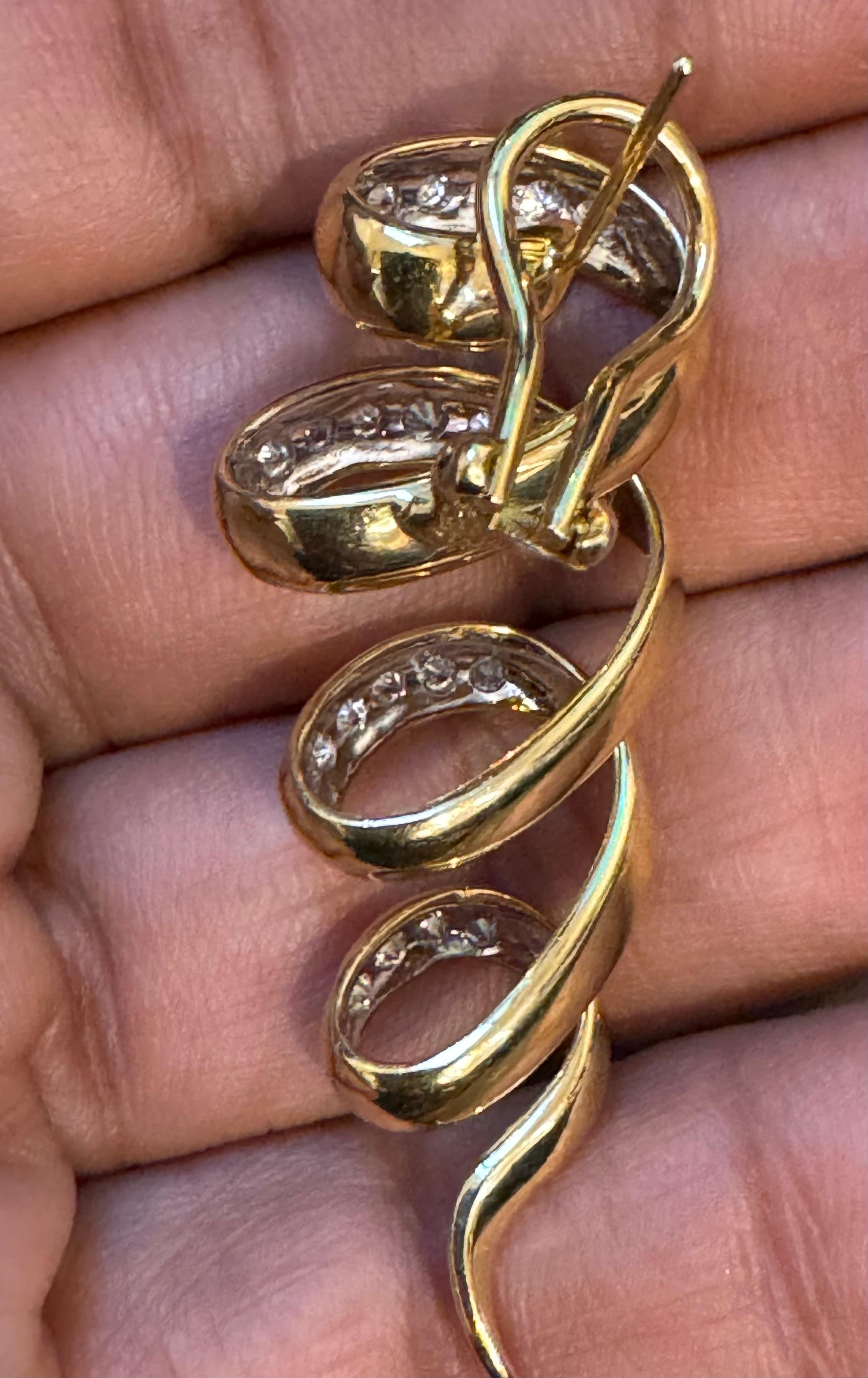 Boucles d'oreilles longues en or jaune 18 carats, 2 carats, diamant VS, 18.9 grammes en vente 10