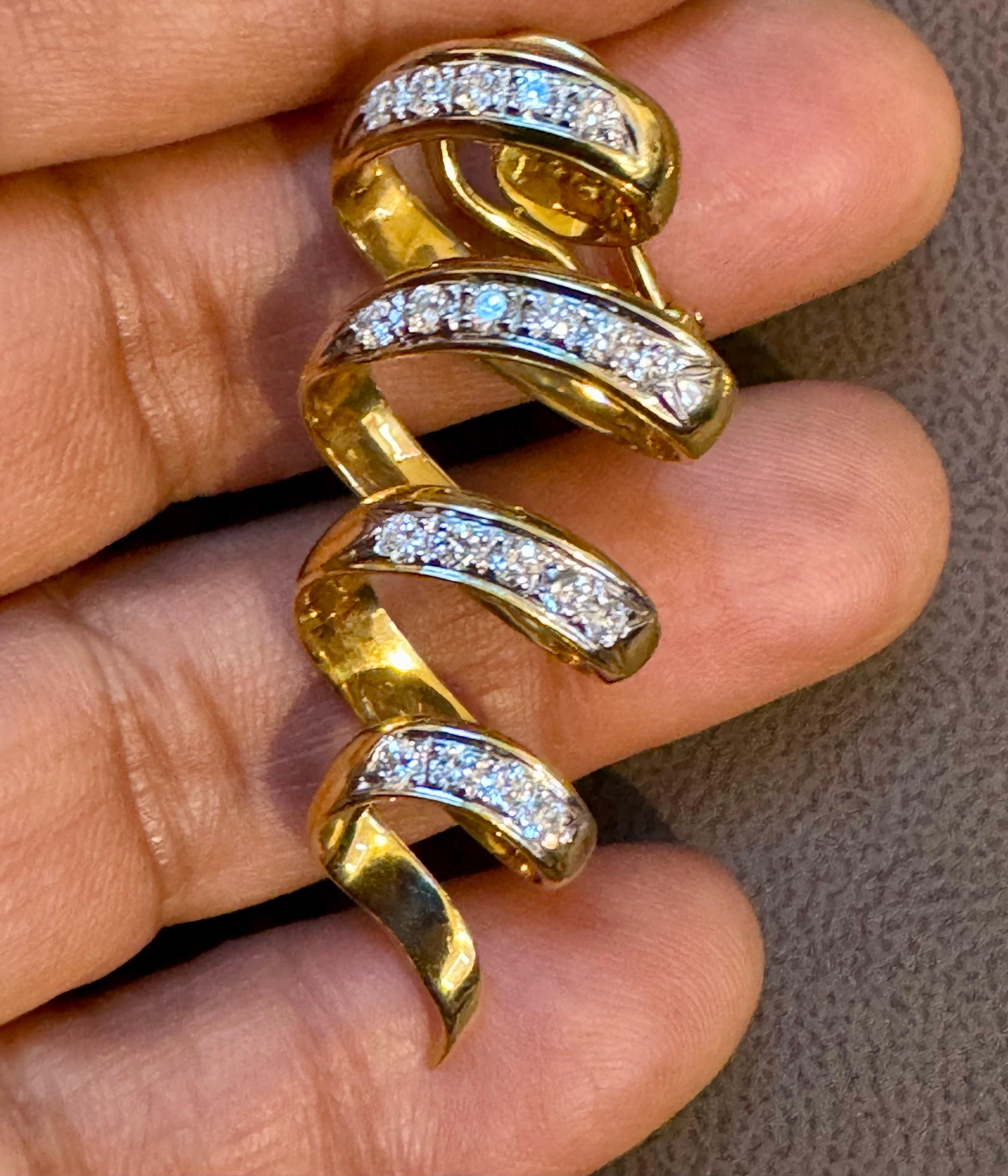Boucles d'oreilles longues en or jaune 18 carats, 2 carats, diamant VS, 18.9 grammes en vente 2
