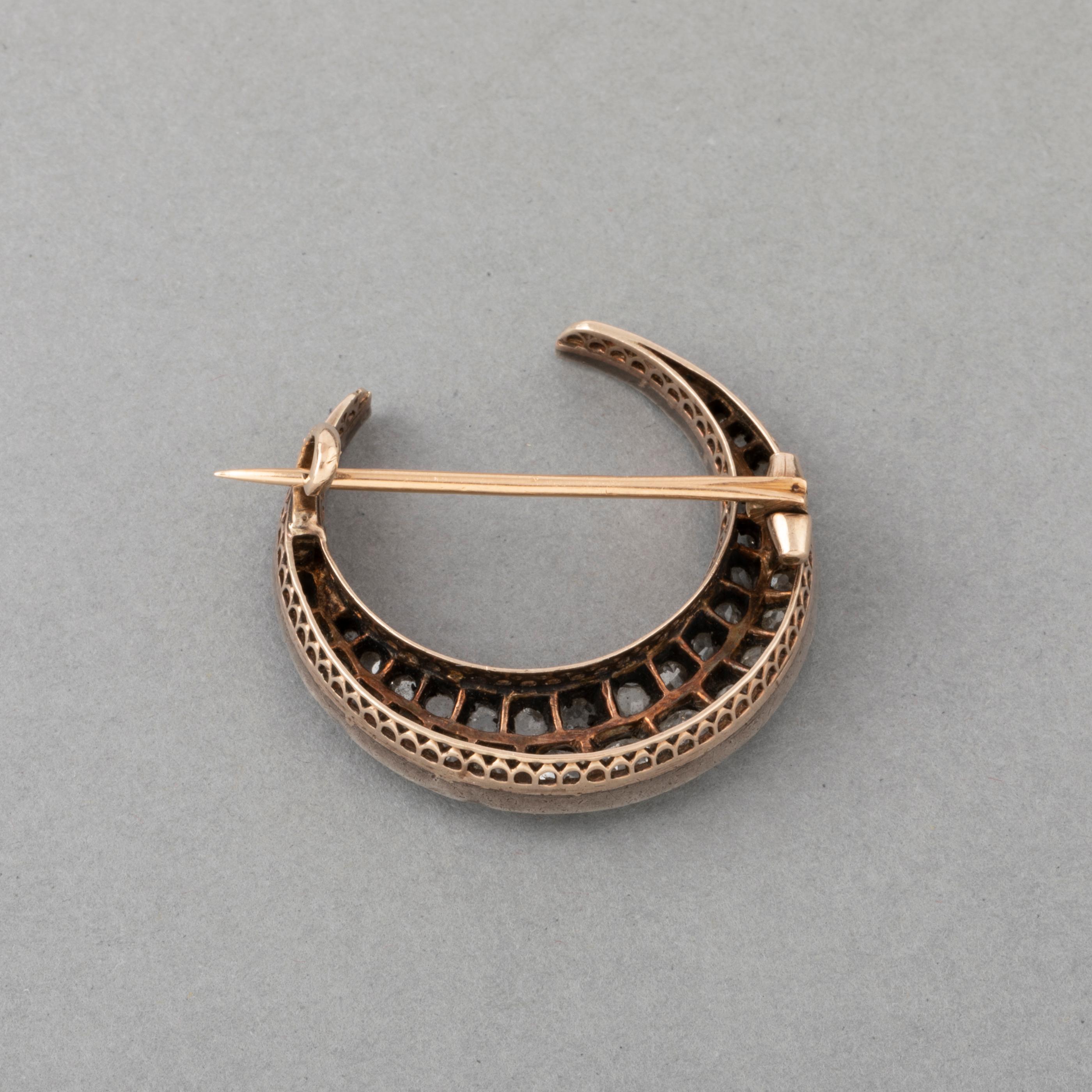 2 Carat Diamonds Antique French Crescent Brooch In Good Condition In Saint-Ouen, FR