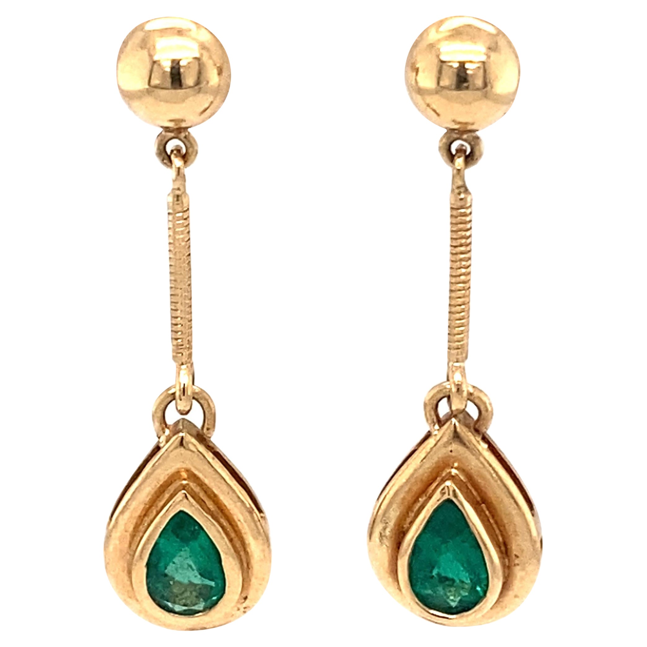 2 Karat Smaragd-Tropfenohrringe aus 18 Karat Gelbgold