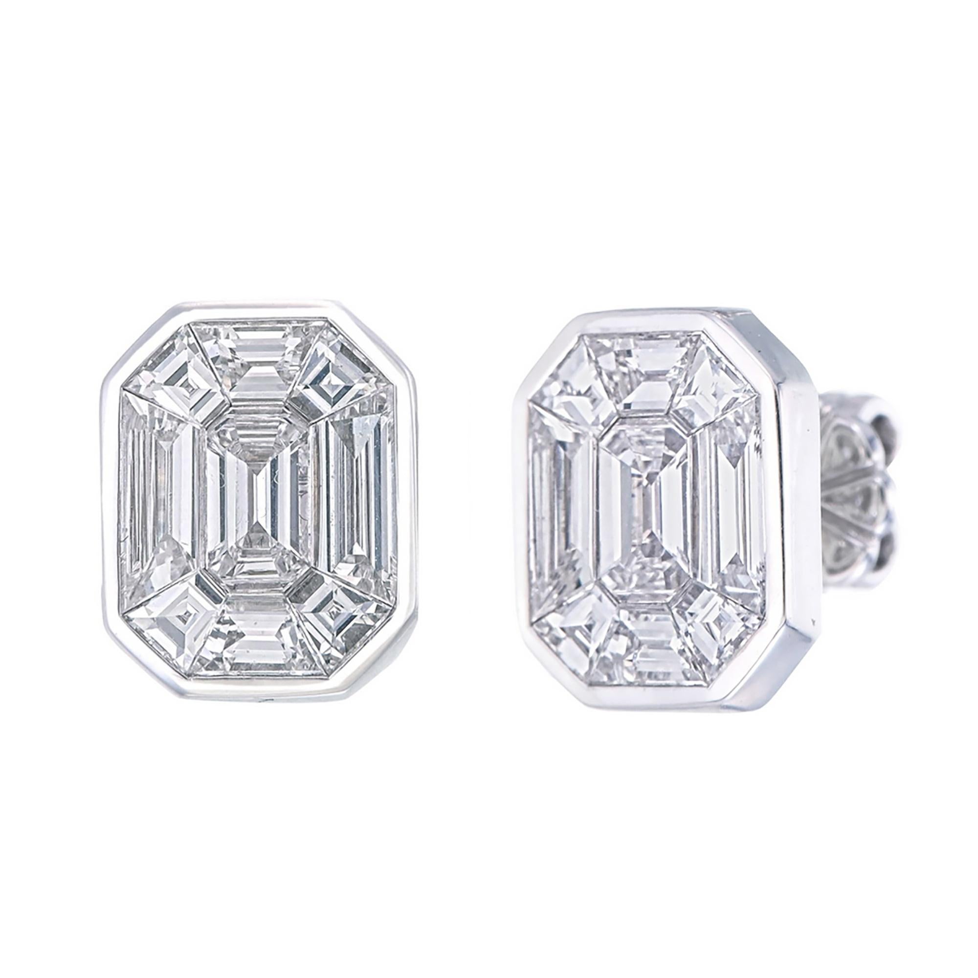 Women's or Men's 2 carat face up (each) Pie-Cut Emerald shape  Bezel set diamond stud Earrings For Sale