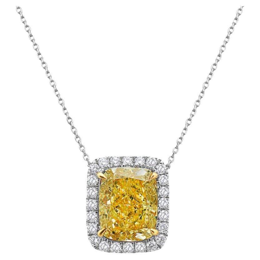 2 Carat Fancy Light Yellow Diamond Necklace For Sale