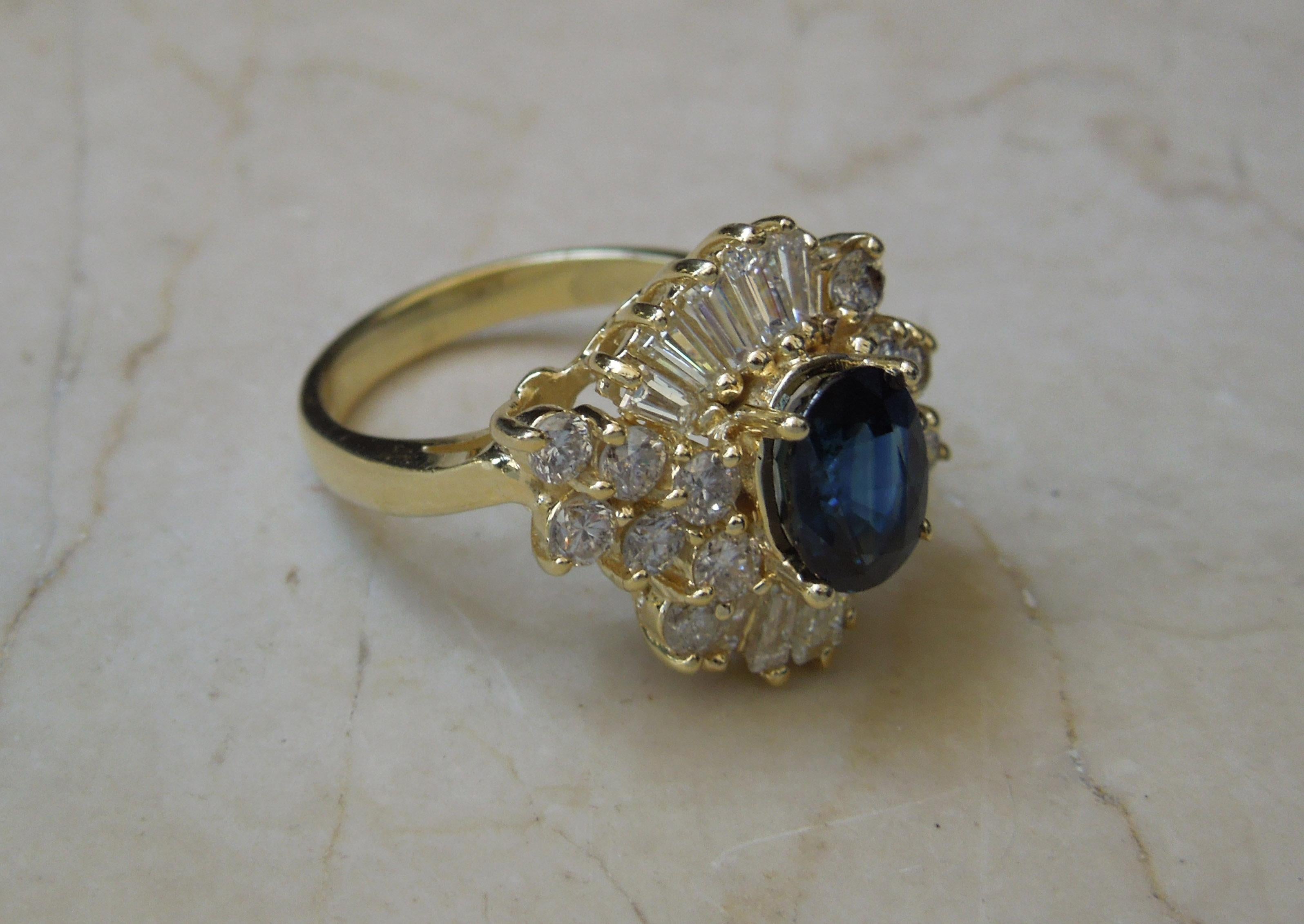 2 Carat GIA Sapphire Gold Cocktail Ring For Sale 3