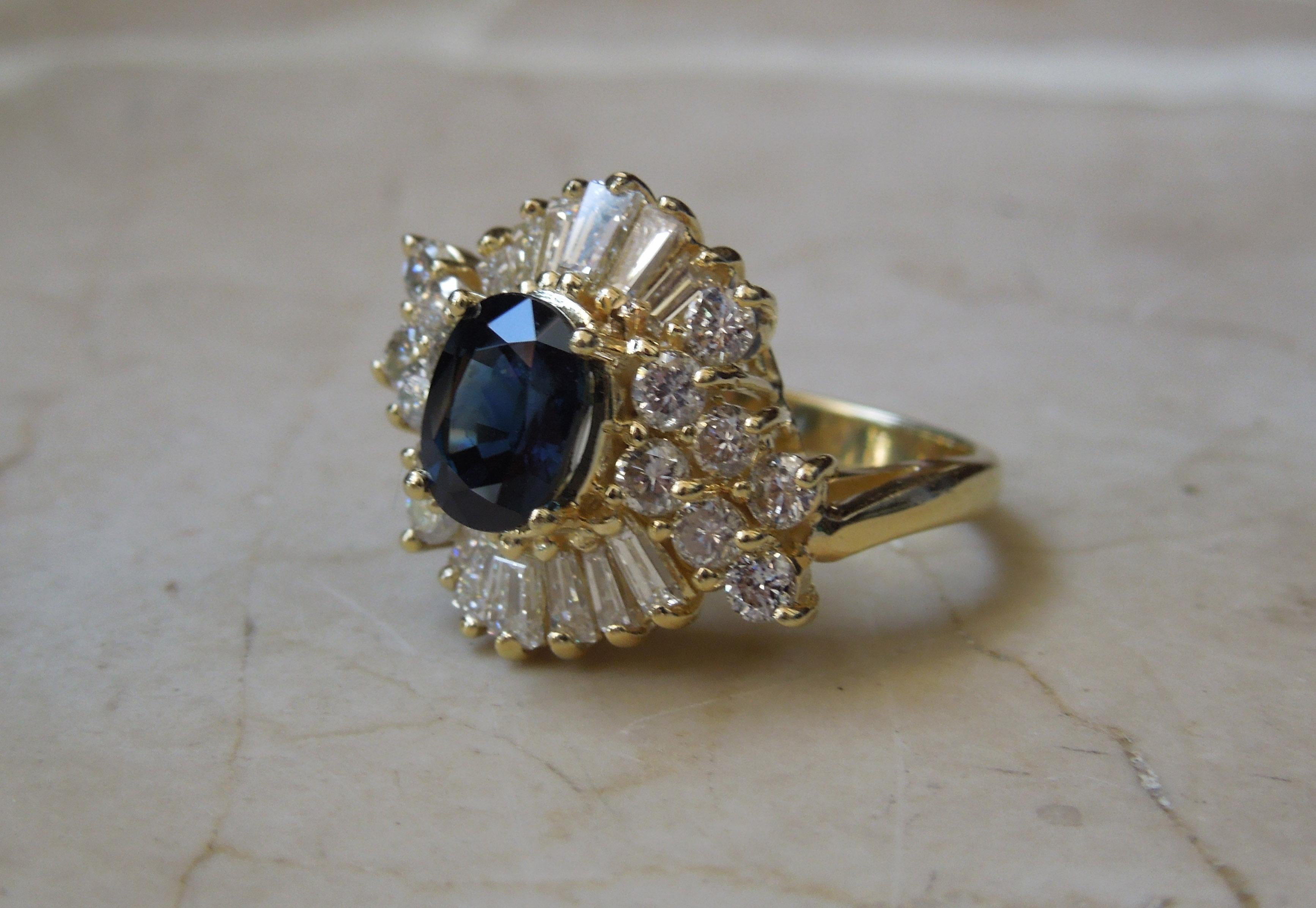 2 Carat GIA Sapphire Gold Cocktail Ring For Sale 4