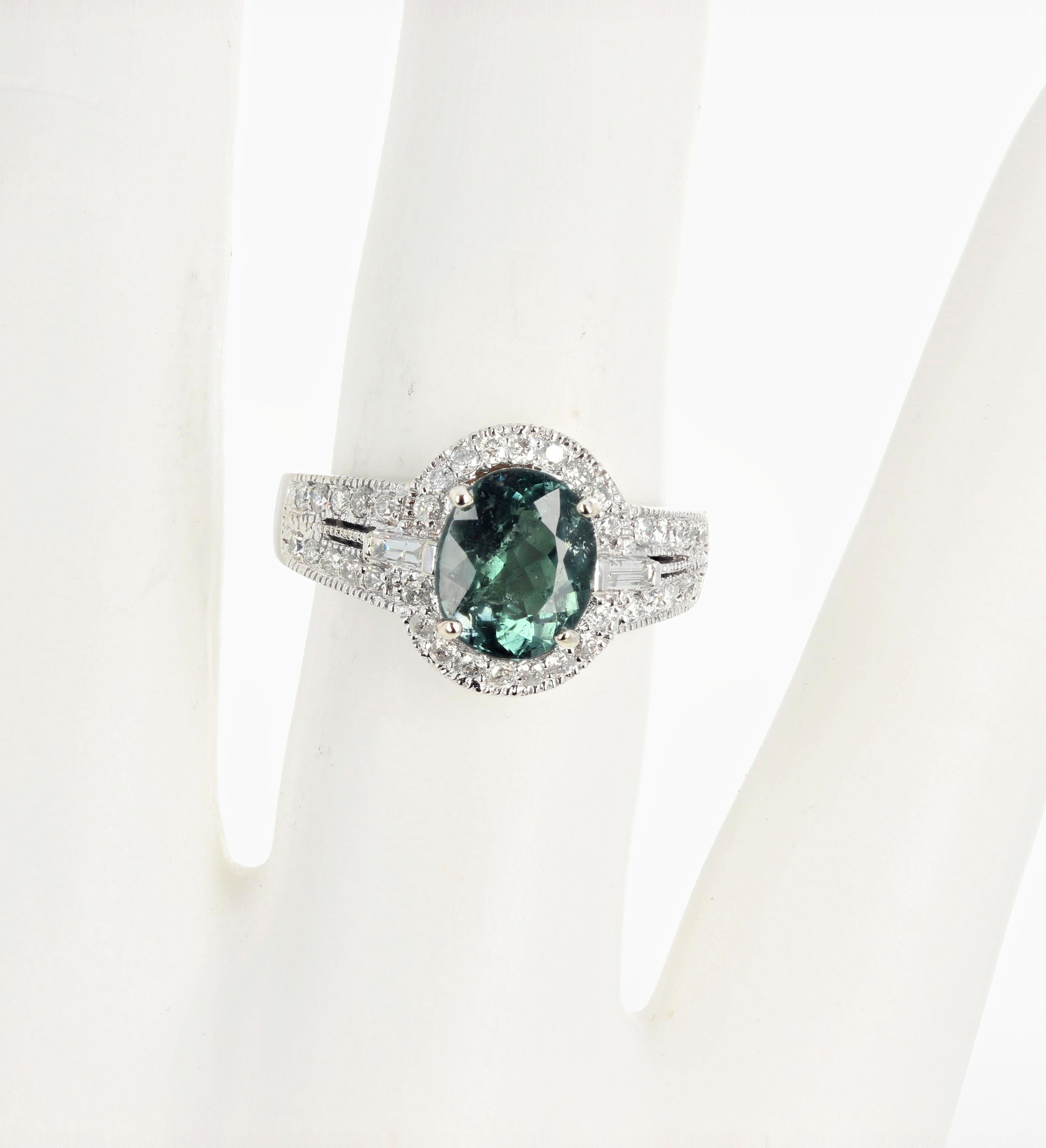 Women's or Men's AJD Elegant 2 Ct Intense Natural Green Tourmaline & Diamond White Gold Ring For Sale