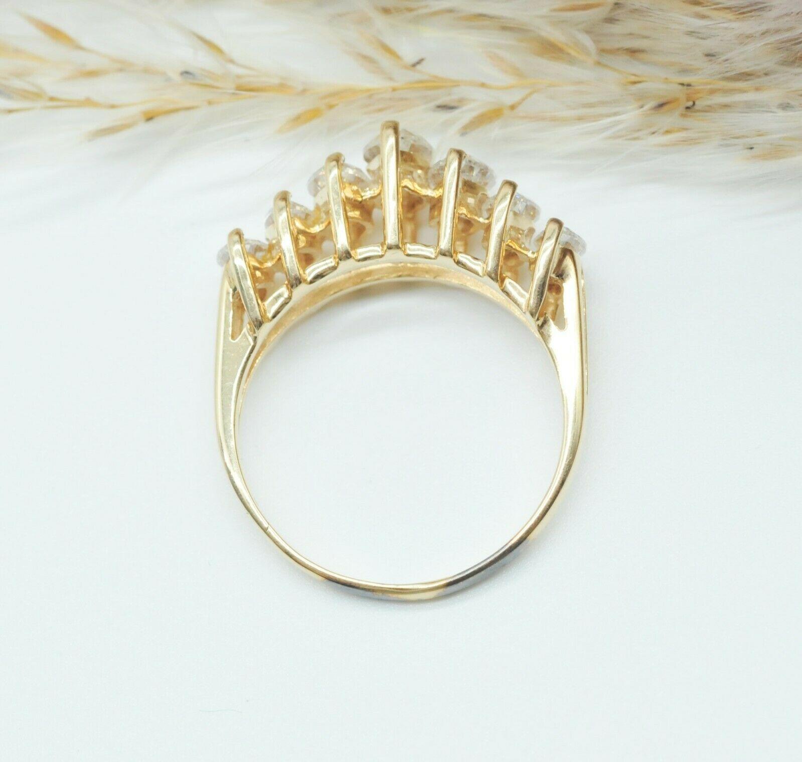 Taille Marquise Diamants taille marquise de 2 carats sertis dans une monture en or jaune 14k en vente