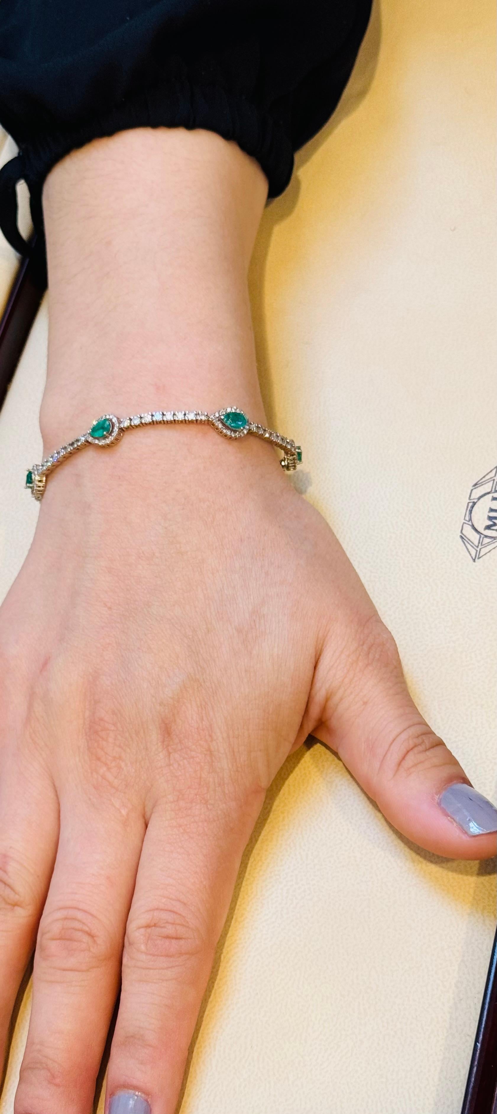 2 Karat natürlicher brasilianischer Smaragd & Diamant-Tennisarmband aus 14 Karat Weißgold 1