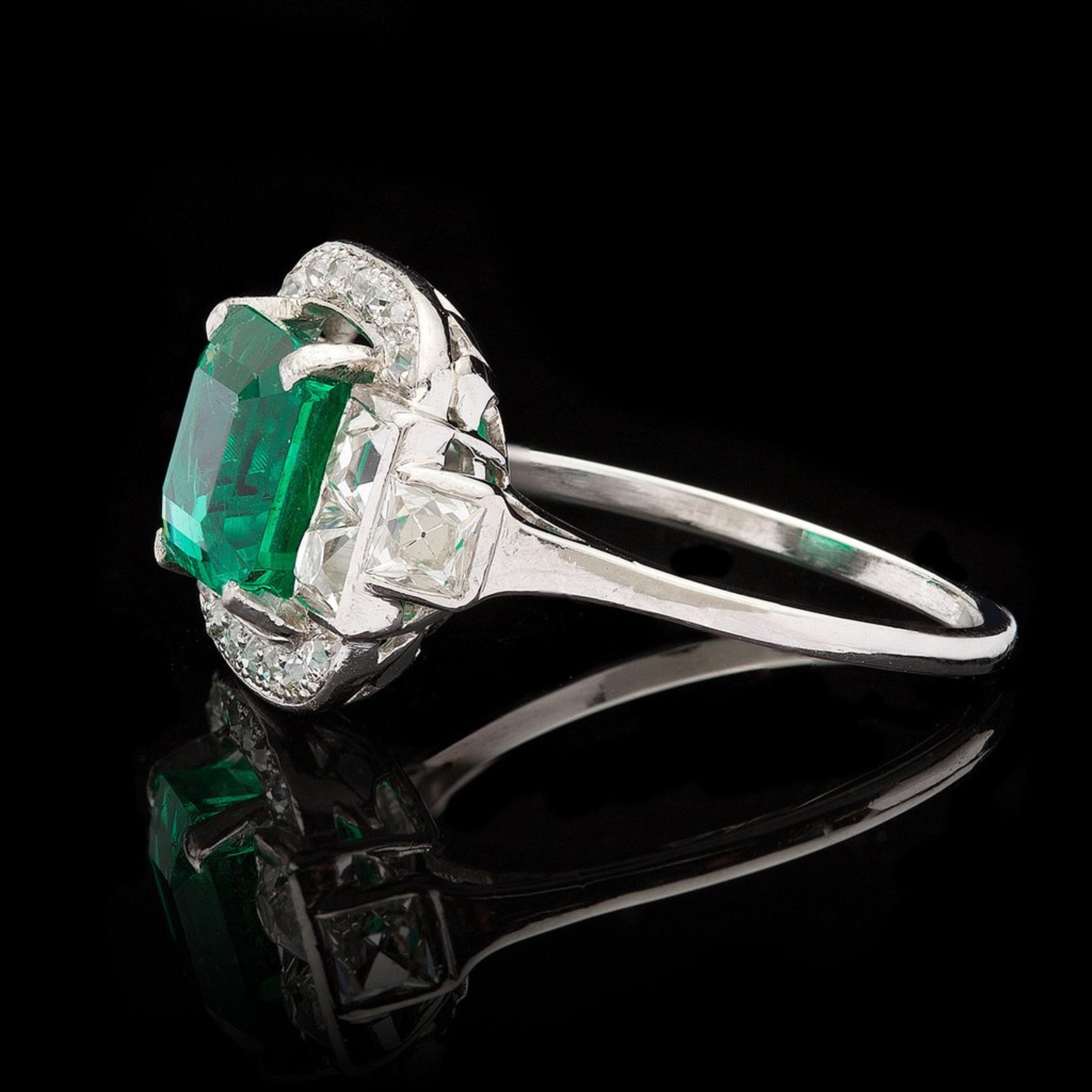 For Sale:  2 Carat Natural Colombian Emerald Engagement Ring White Gold Diamond Bridal Ring 2