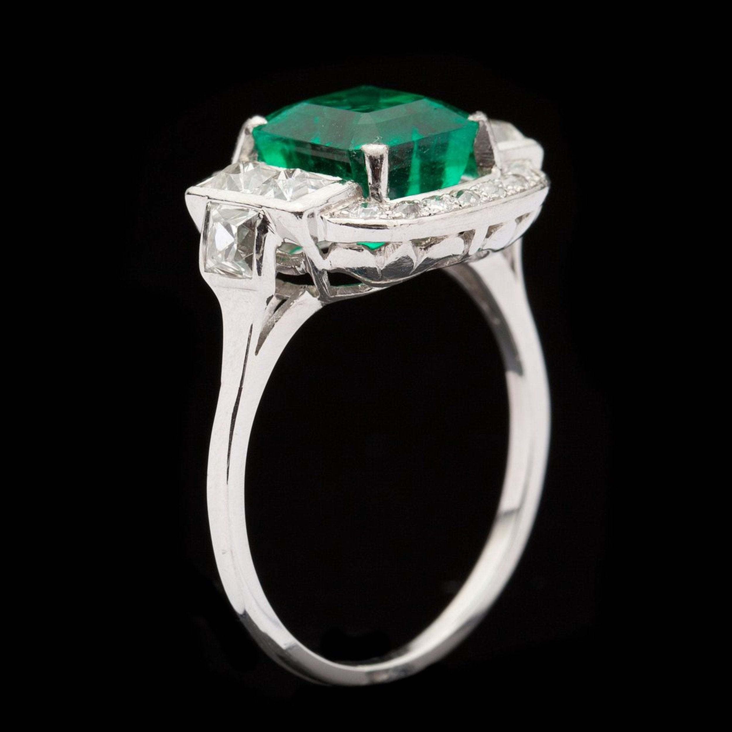 For Sale:  2 Carat Natural Colombian Emerald Engagement Ring White Gold Diamond Bridal Ring 3