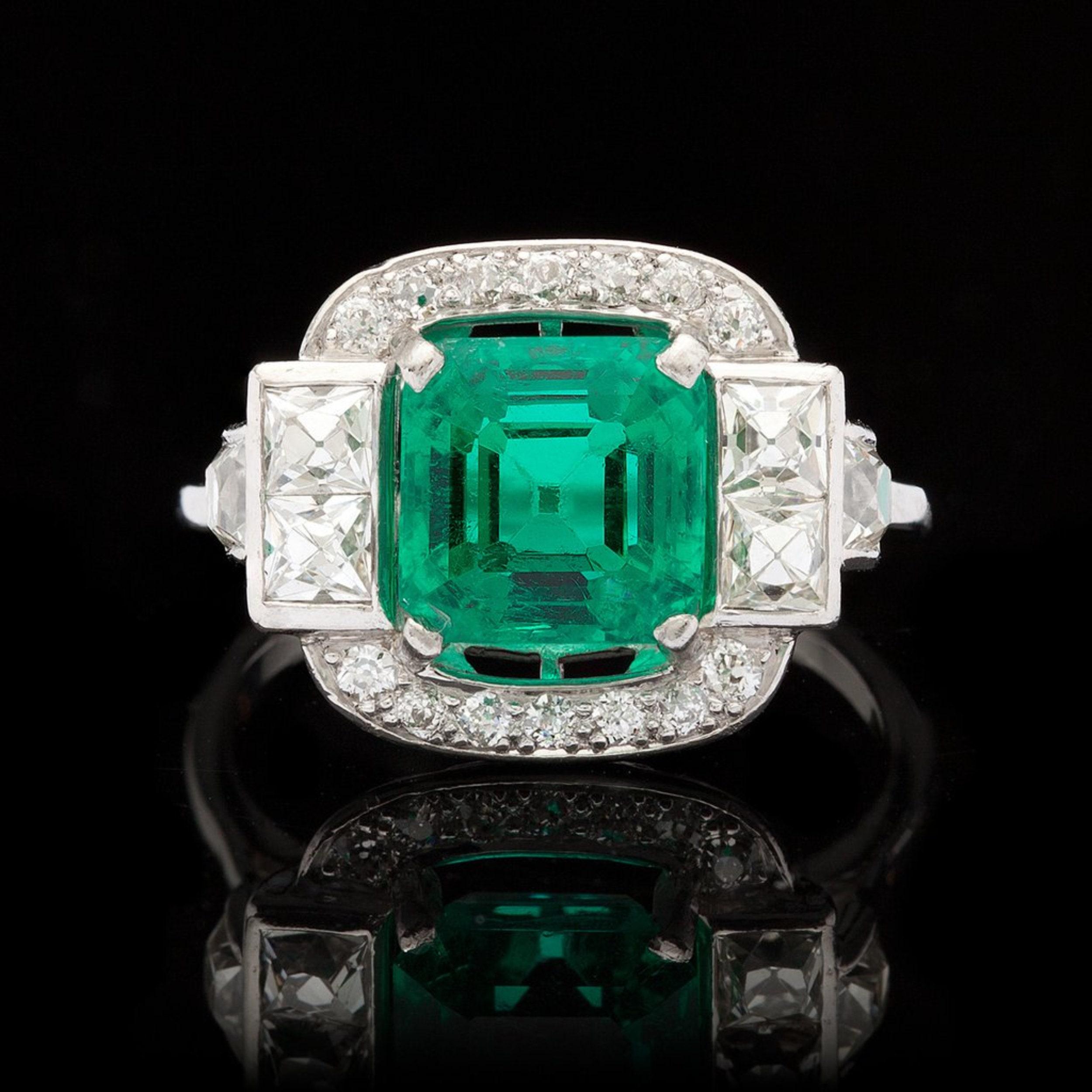 For Sale:  2 Carat Natural Colombian Emerald Engagement Ring White Gold Diamond Bridal Ring 4