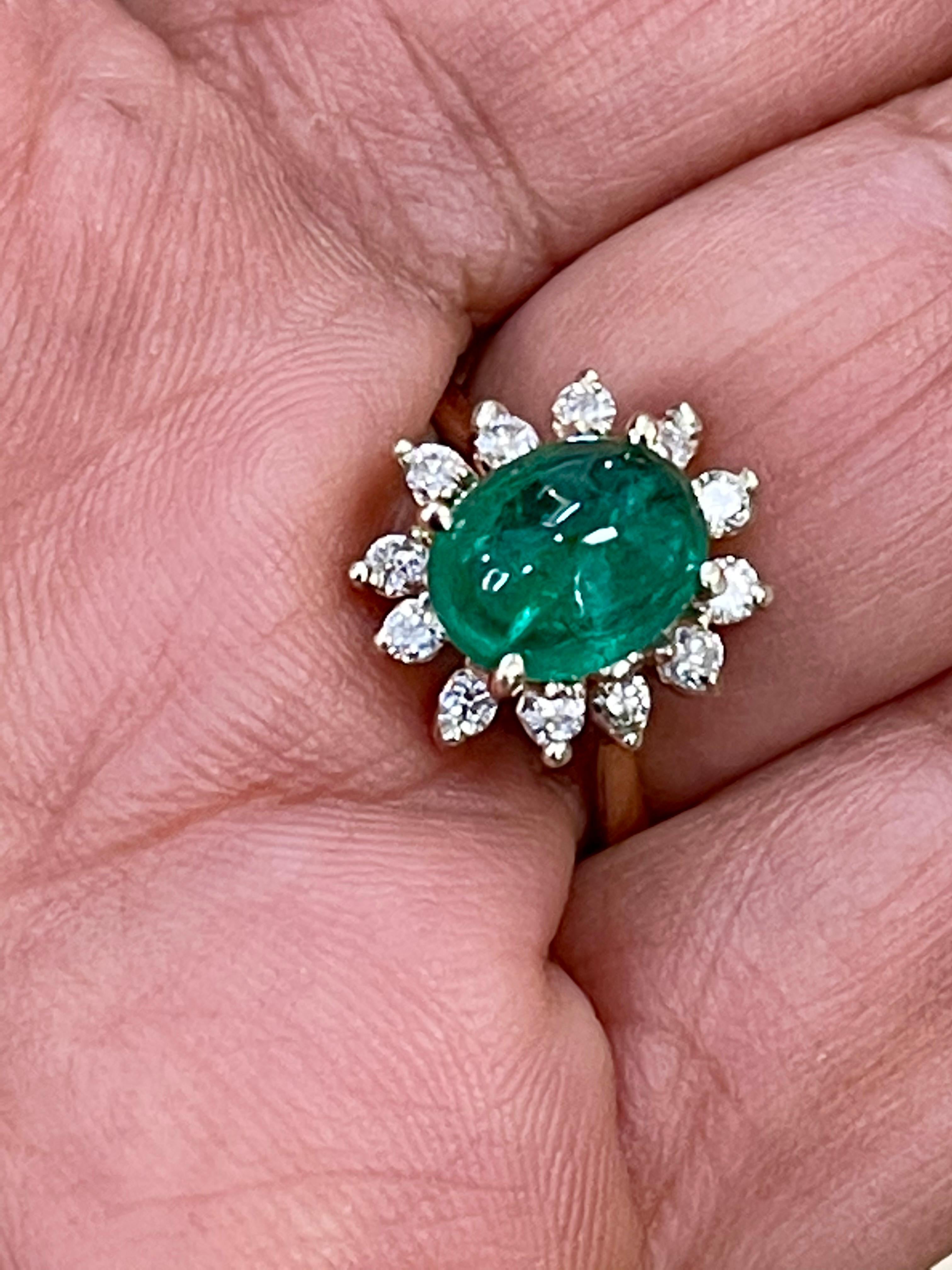 2 Carat Natural Cushion Cabochon Emerald & Diamond Ring 14 Karat Yellow Gold For Sale 2