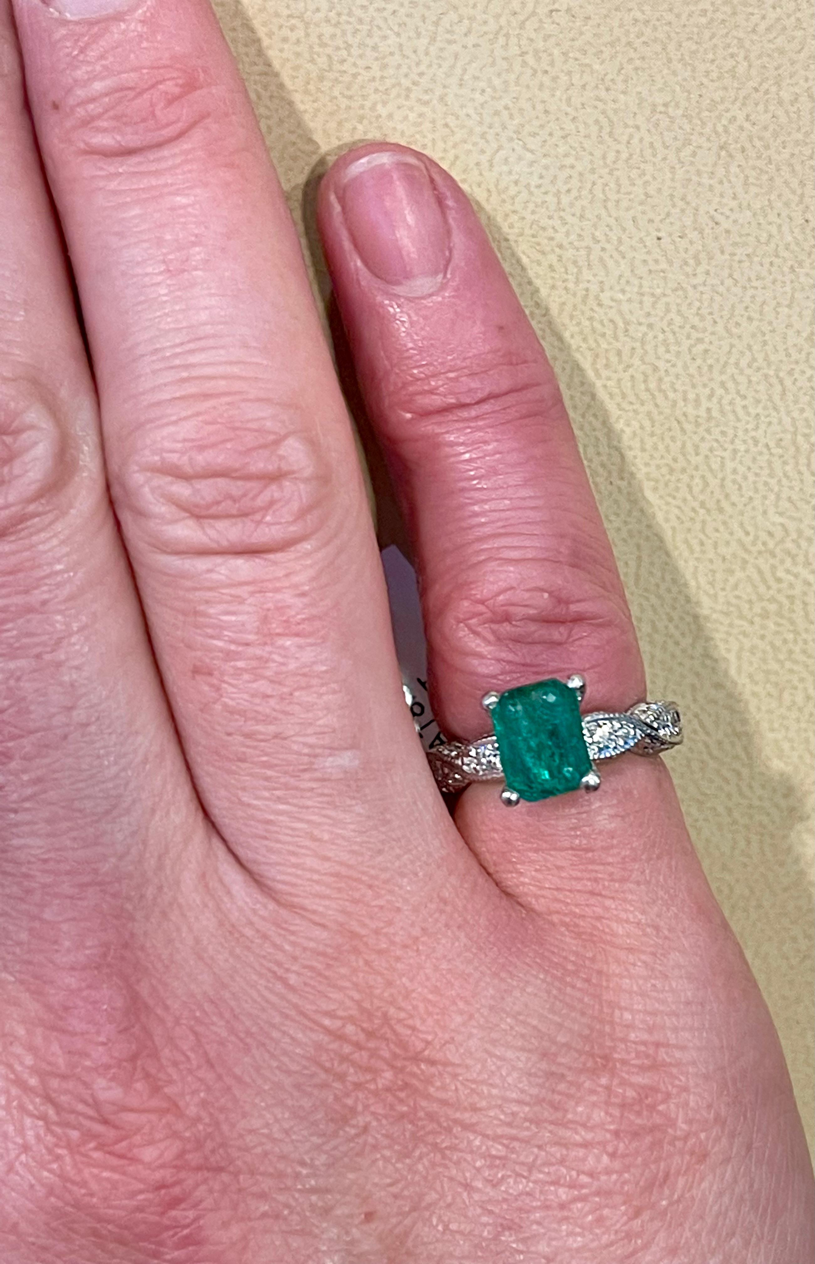 2 Carat Natural Emerald Cut Emerald & 0.85 Ct Diamond Ring in Platinum For Sale 5