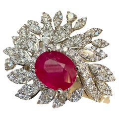 2 carat naturel ovale  Bague en or blanc 18 carats avec rubis et diamants de 2,5 carats S 5,75