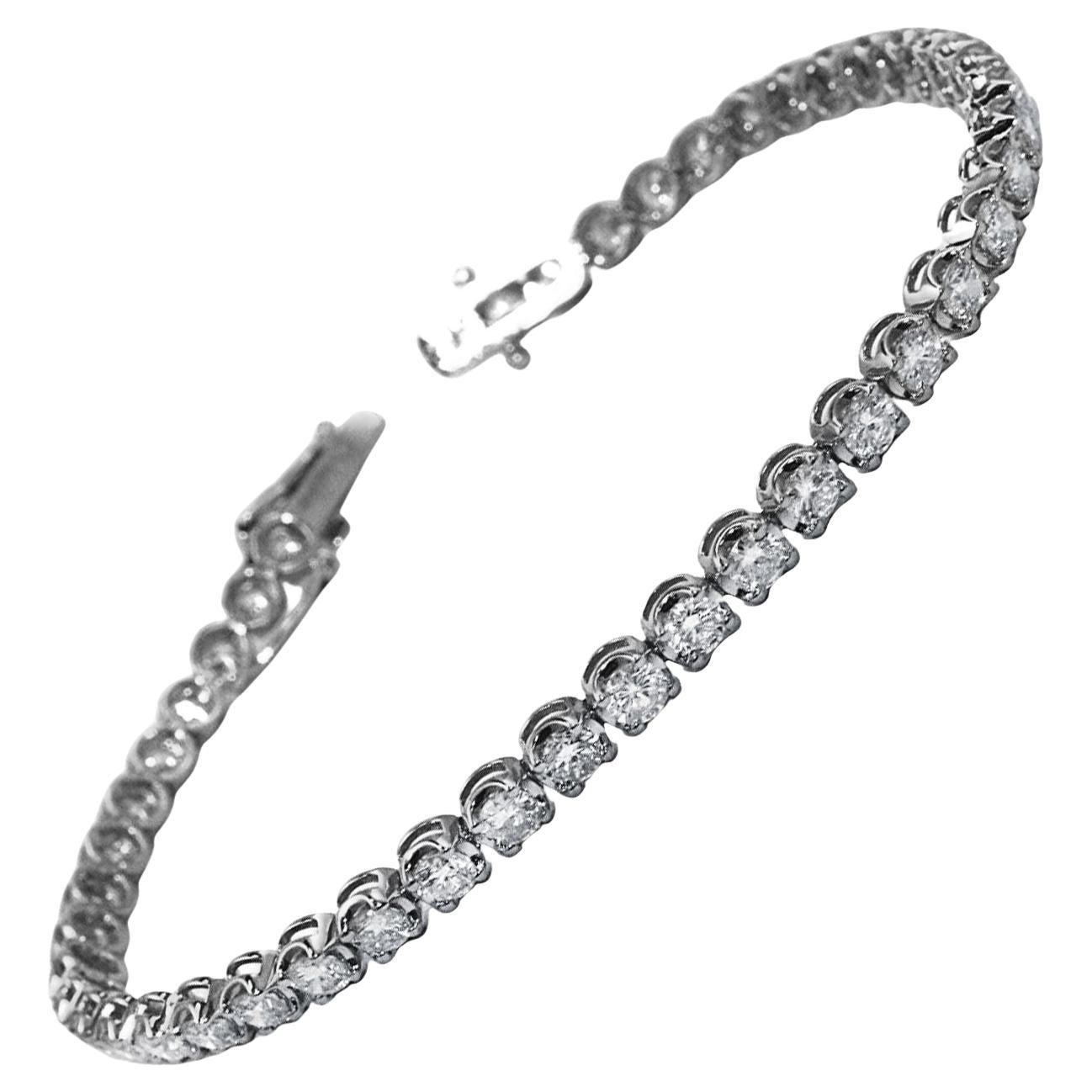 Bracelet tennis en or blanc 14 carats avec diamants ronds naturels de 2 carats en vente