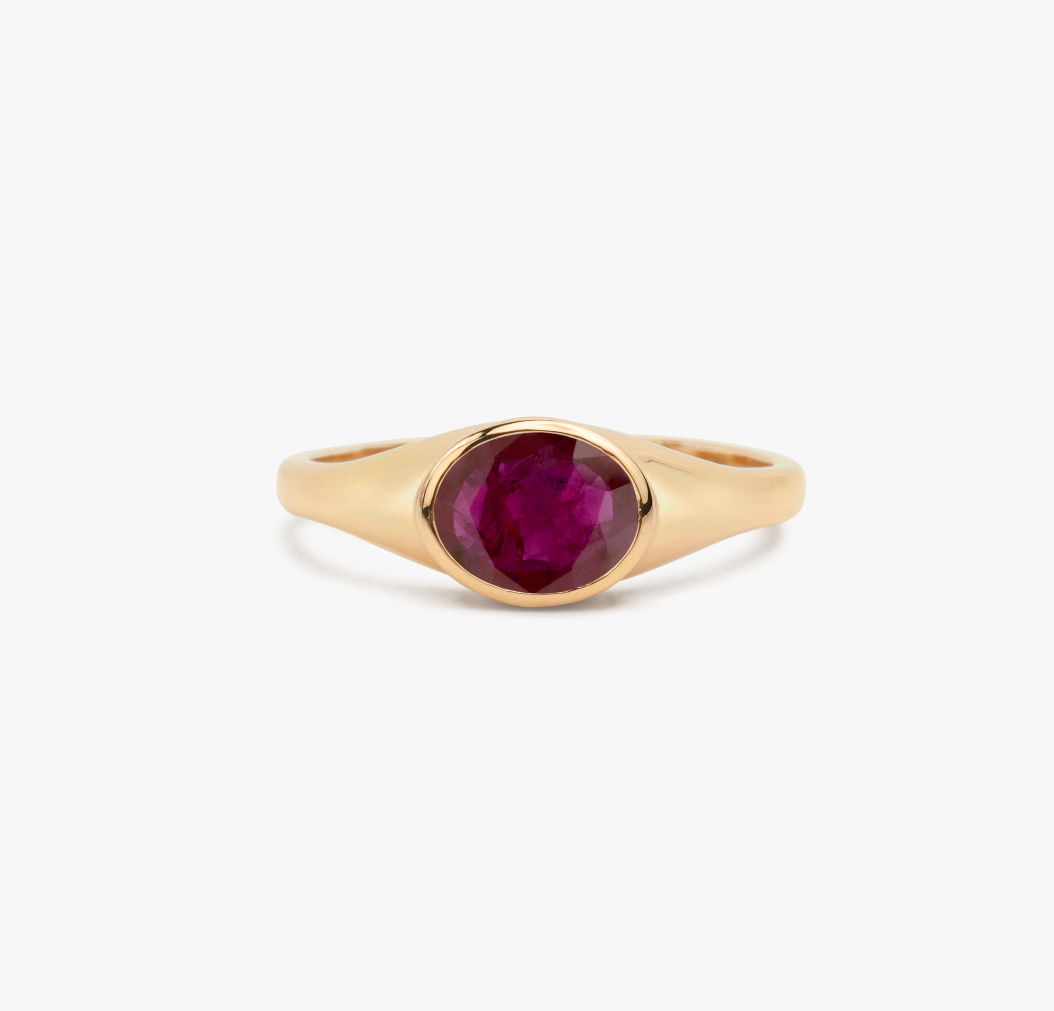 2 Carat Oval Natural Ruby Signet Ring for Men and Women in 18k Solid Gold  

Available in 18k Yellow gold.

Same design can be made also with other custom gemstones per request.

Product details:

- Solid gold (18k Yellow)

- Main stone - approx. 2