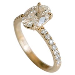 2 Carat Oval Statement Brilliant White 14K Gold Modern Nobility High Jewellery