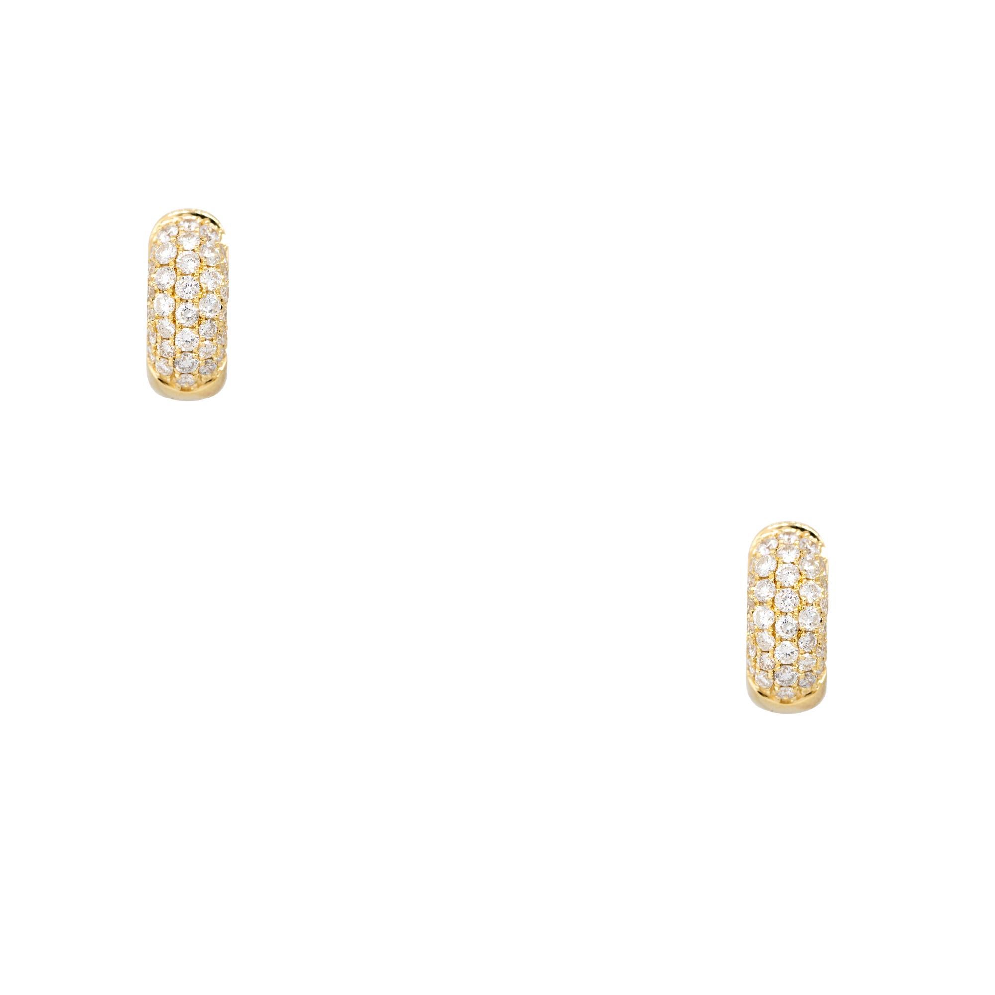 18k Yellow Gold 2ctw Pave Diamond Mini Huggie Hoop Earrings
Material: 18k Yellow Gold
Diamond Details: There are approximately 2.00 carats of Pave set, round brilliant cut diamonds. All diamonds are approximately G/H in color and approximately SI