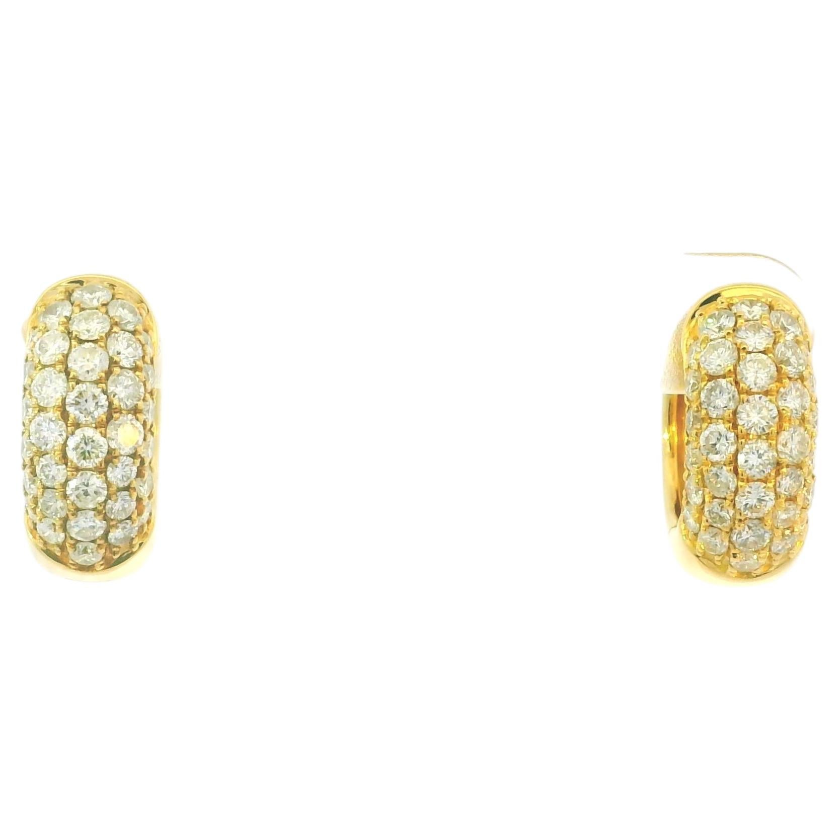 Mini-boucles d'oreilles créoles « huggie » en or jaune 18 carats, ornées d'un diamant naturel de 2,0 carats