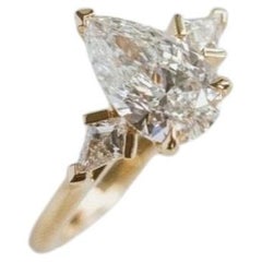 2 Carat Pear Statement Brilliant White 14K Gold A Classic Statement Signature