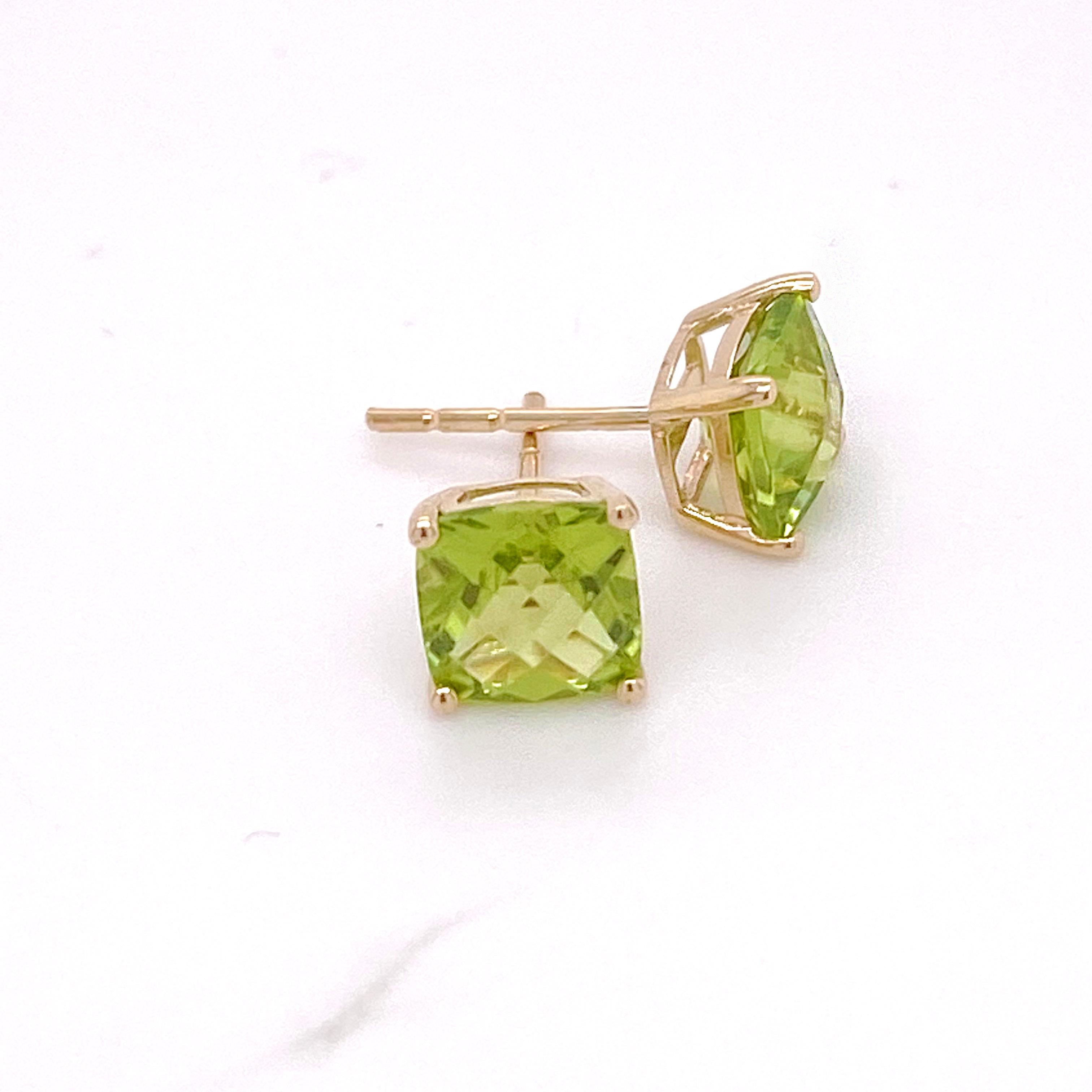 green round earrings