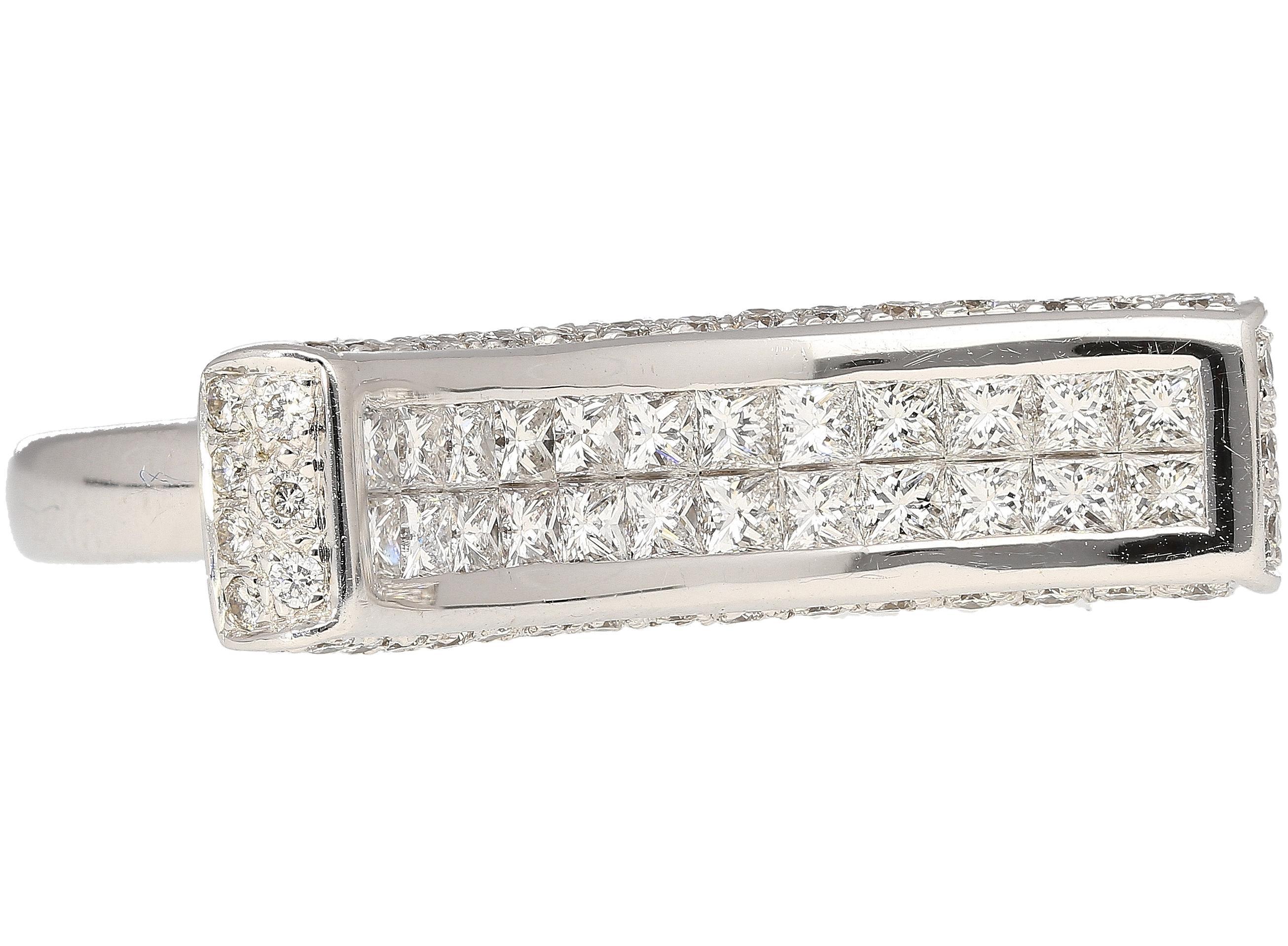 Contemporary 2 Carat Princess Cut Diamond Encrusted Curved Top Overlap Ring in 18K For Sale