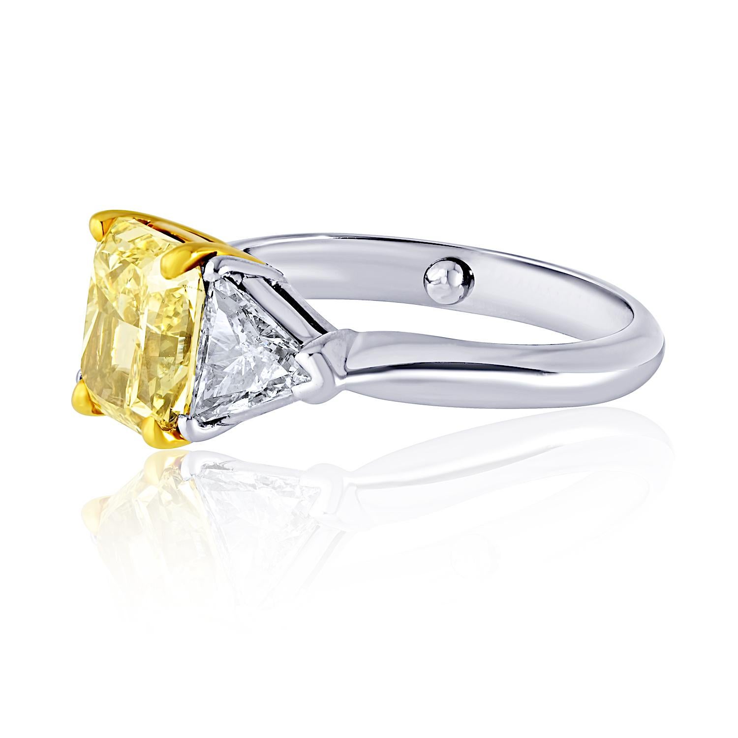 Modern 2 Carat Radiant Cut Diamond Fancy Yellow GIA Engagement Ring For Sale
