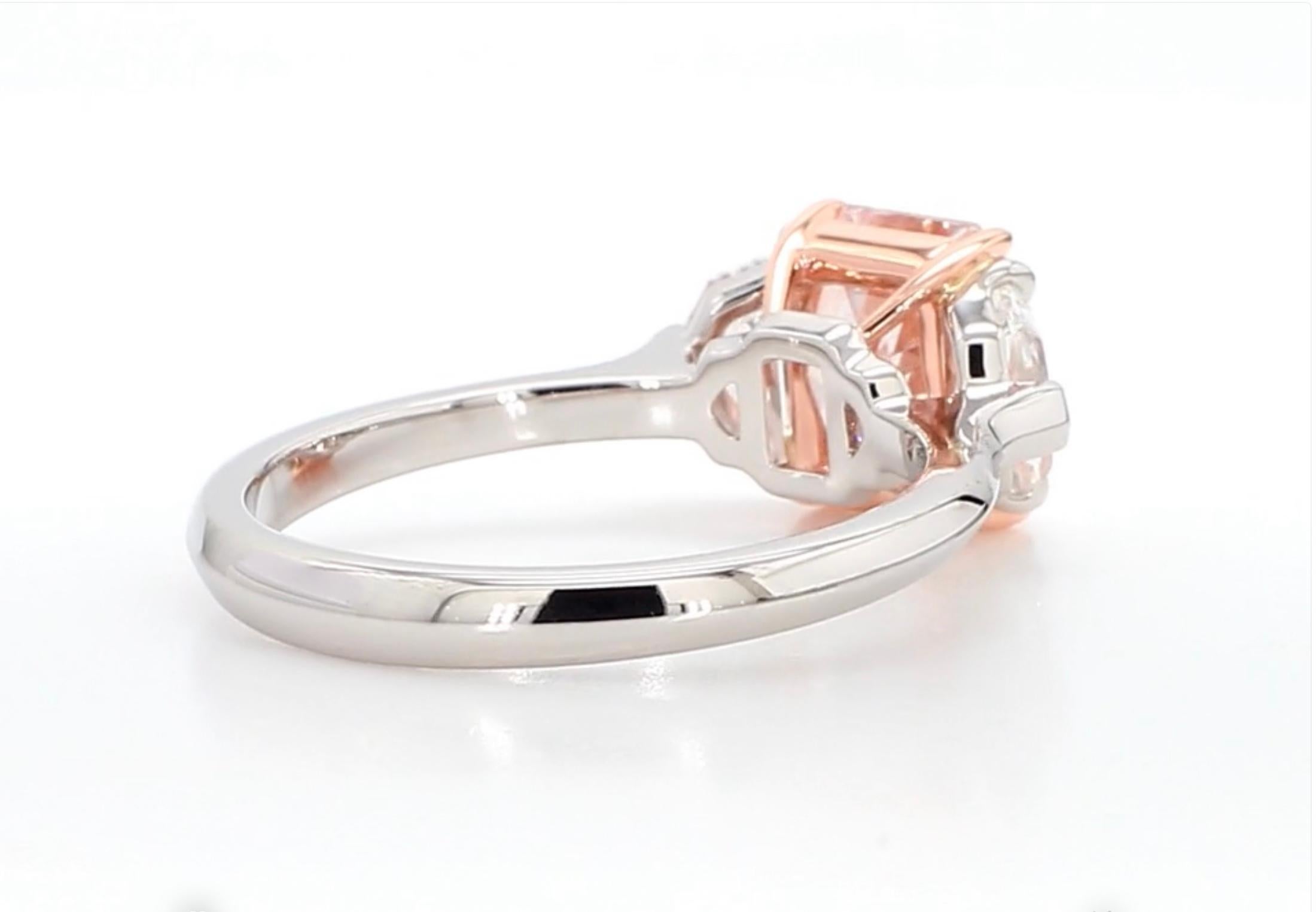 2 quilates. Anillo de compromiso de diamante rosa pardusco fantasía natural radiante, informe GIA en venta 1