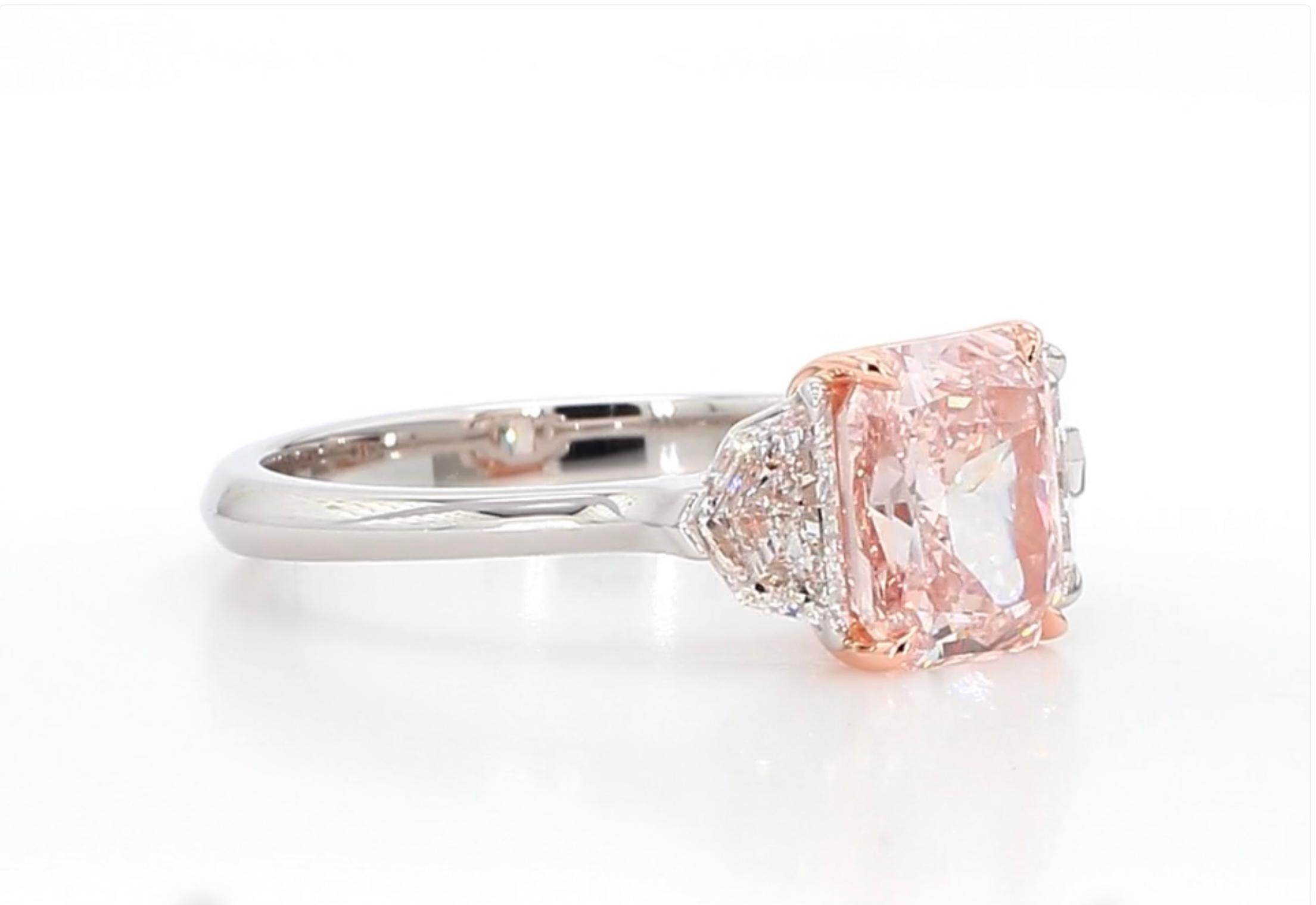 2 quilates. Anillo de compromiso de diamante rosa pardusco fantasía natural radiante, informe GIA en venta 2