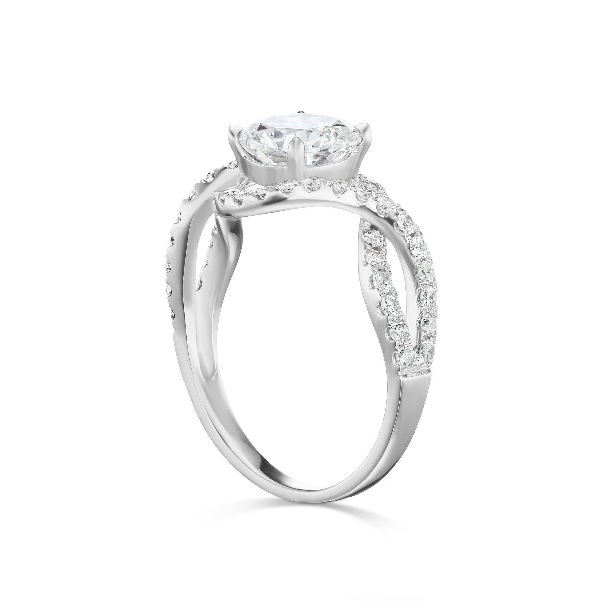 2 Carat Round Cut Diamond Engagement Ring EGL Certified F VVS In New Condition For Sale In New York, NY