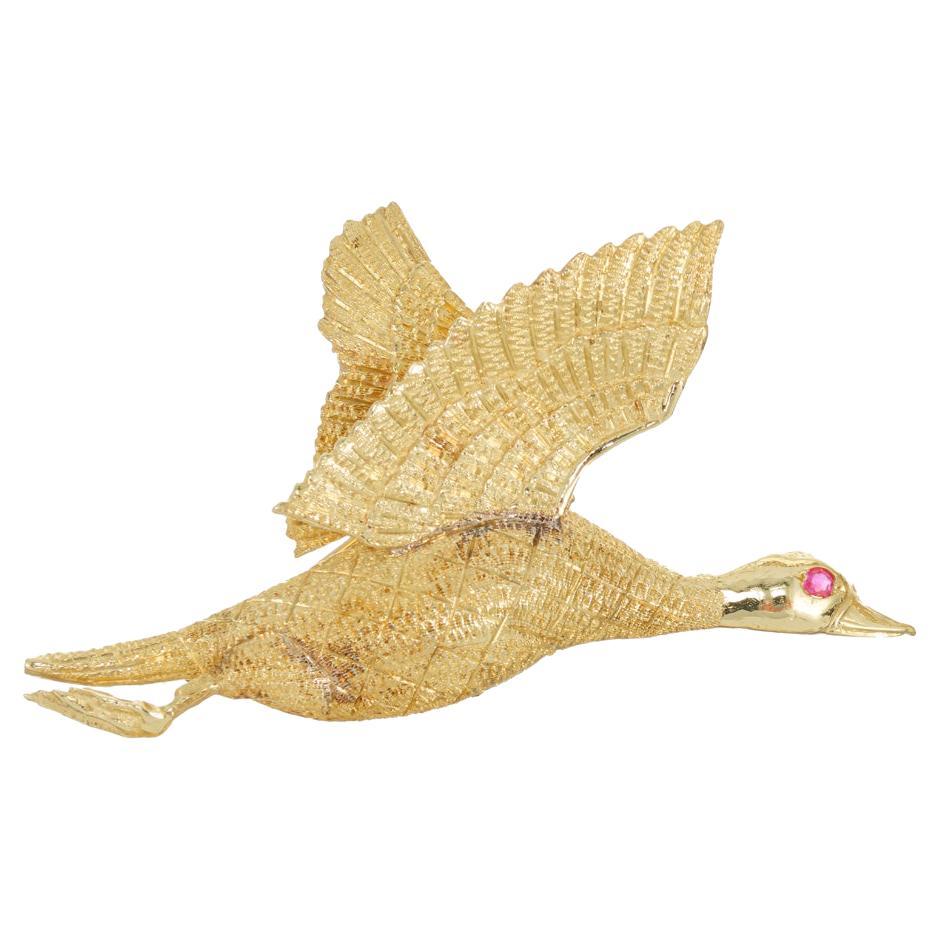 .2 Carat Ruby Yellow Gold Textured Duck Brooch For Sale