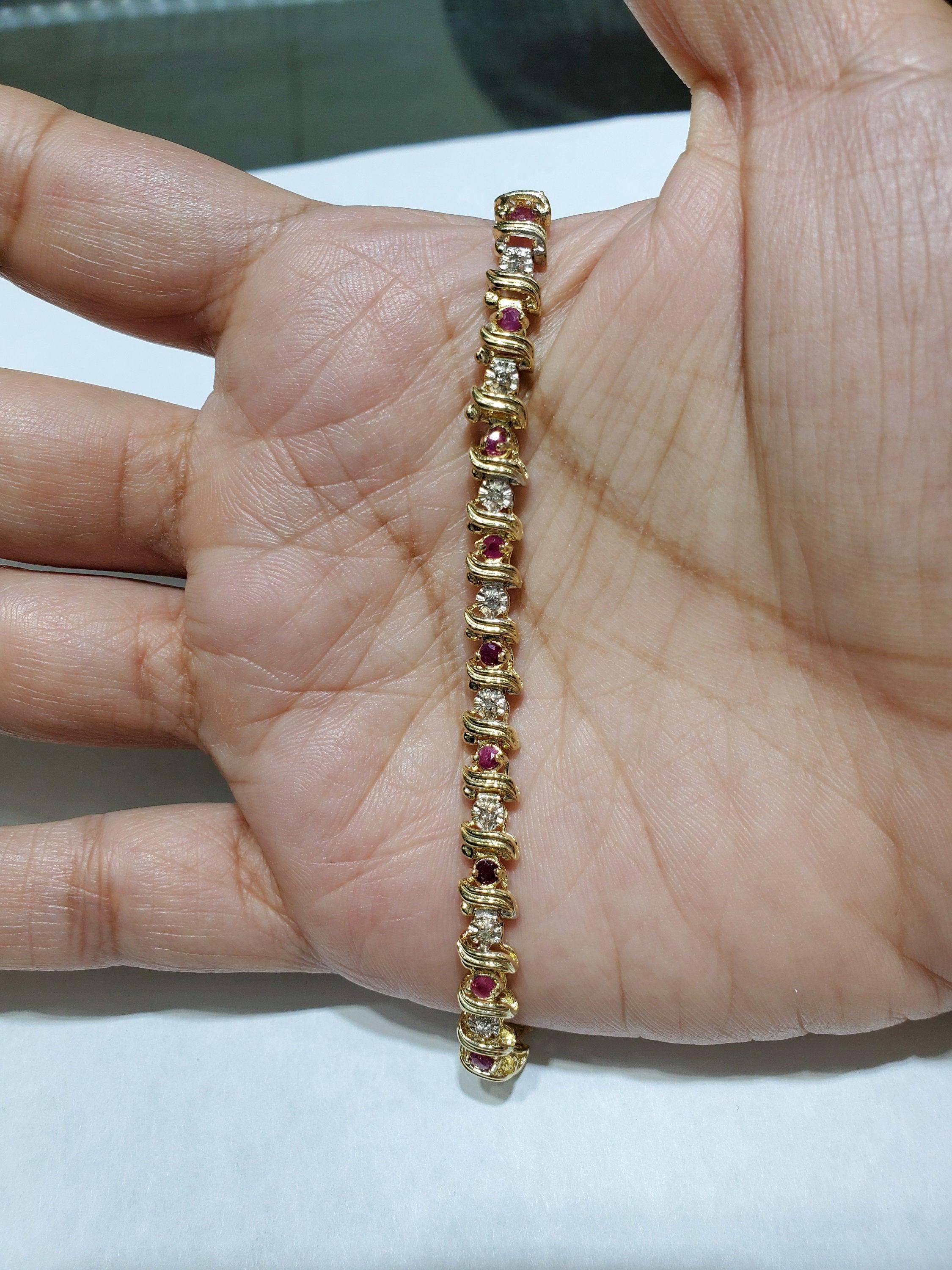 Pulsera de Tenis de Diamantes y Rubíes Estilo S de 2 Quilates Corte redondo en venta