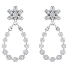 2 Karat SI/H Baguette-Diamant-Ohrringe aus 18 Karat Weißgold mit rundem Brillantschliff