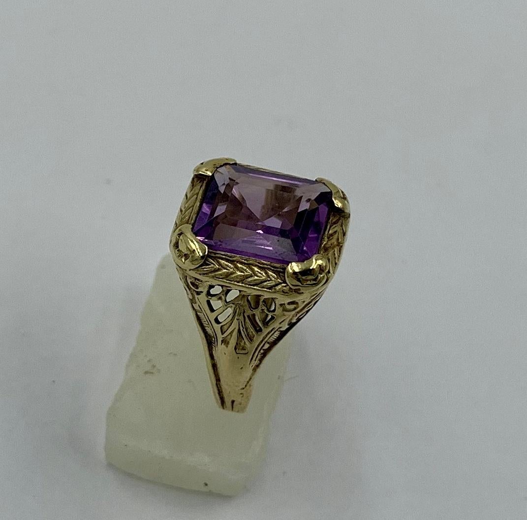 Women's 2 Carat Siberian Amethyst Ring 14 Karat Yellow Gold