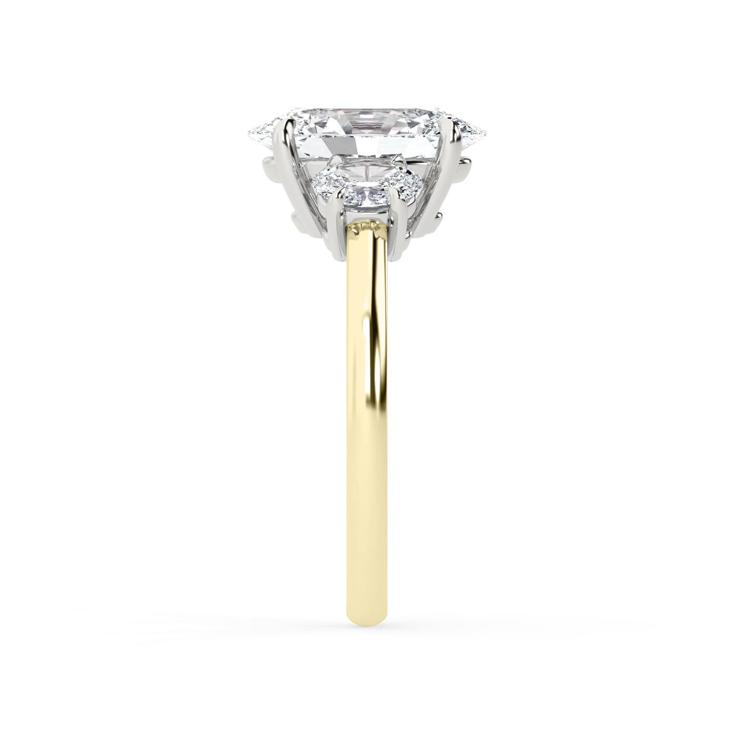Taille ovale Bague de fiançailles à trois pierres en or jaune 14 carats avec diamant ovale de 2 carats en vente