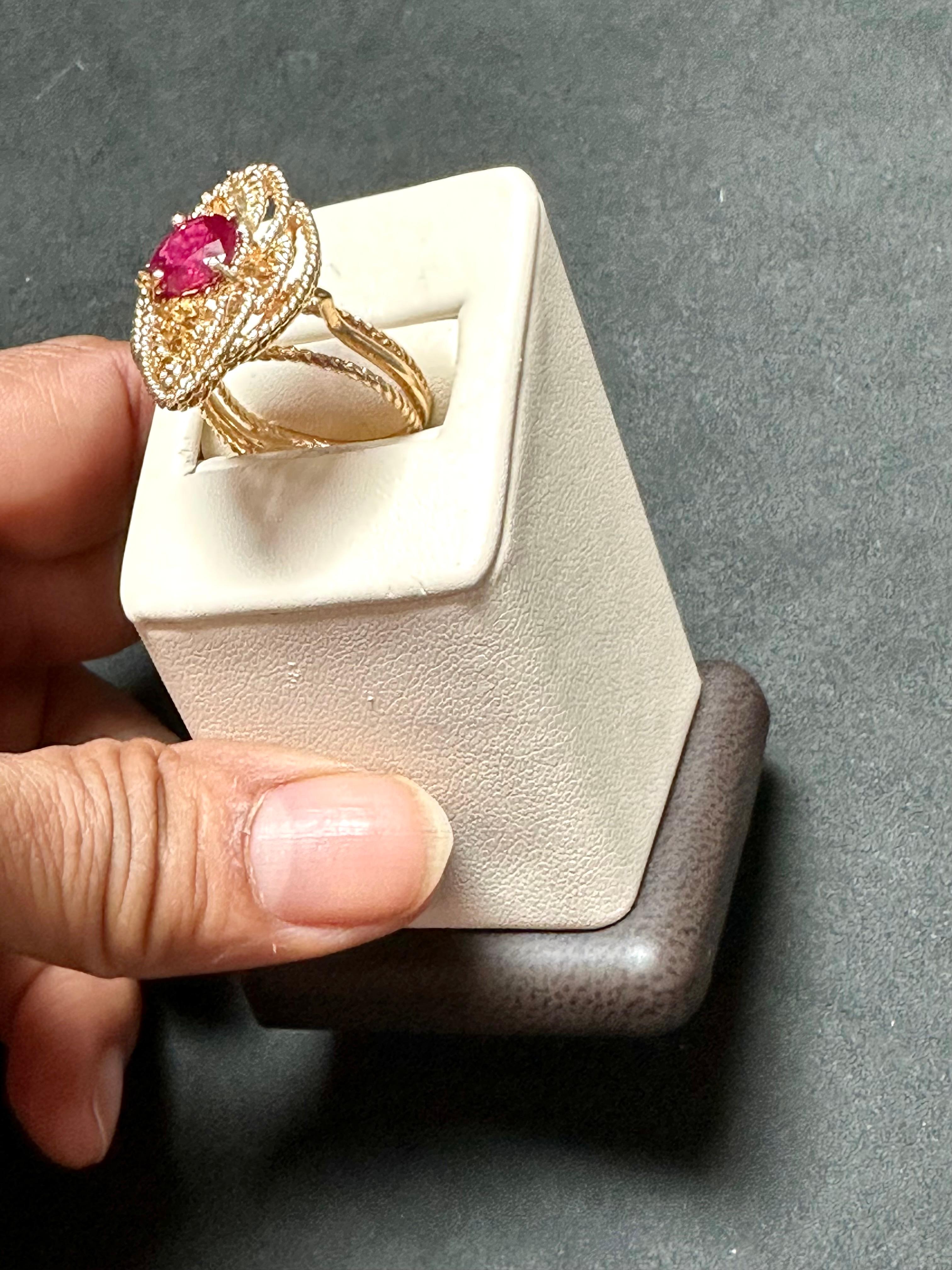 2 Carat Treated Round  Ruby 14 Karat Yellow Gold Cocktail Ring, Vintage For Sale 2