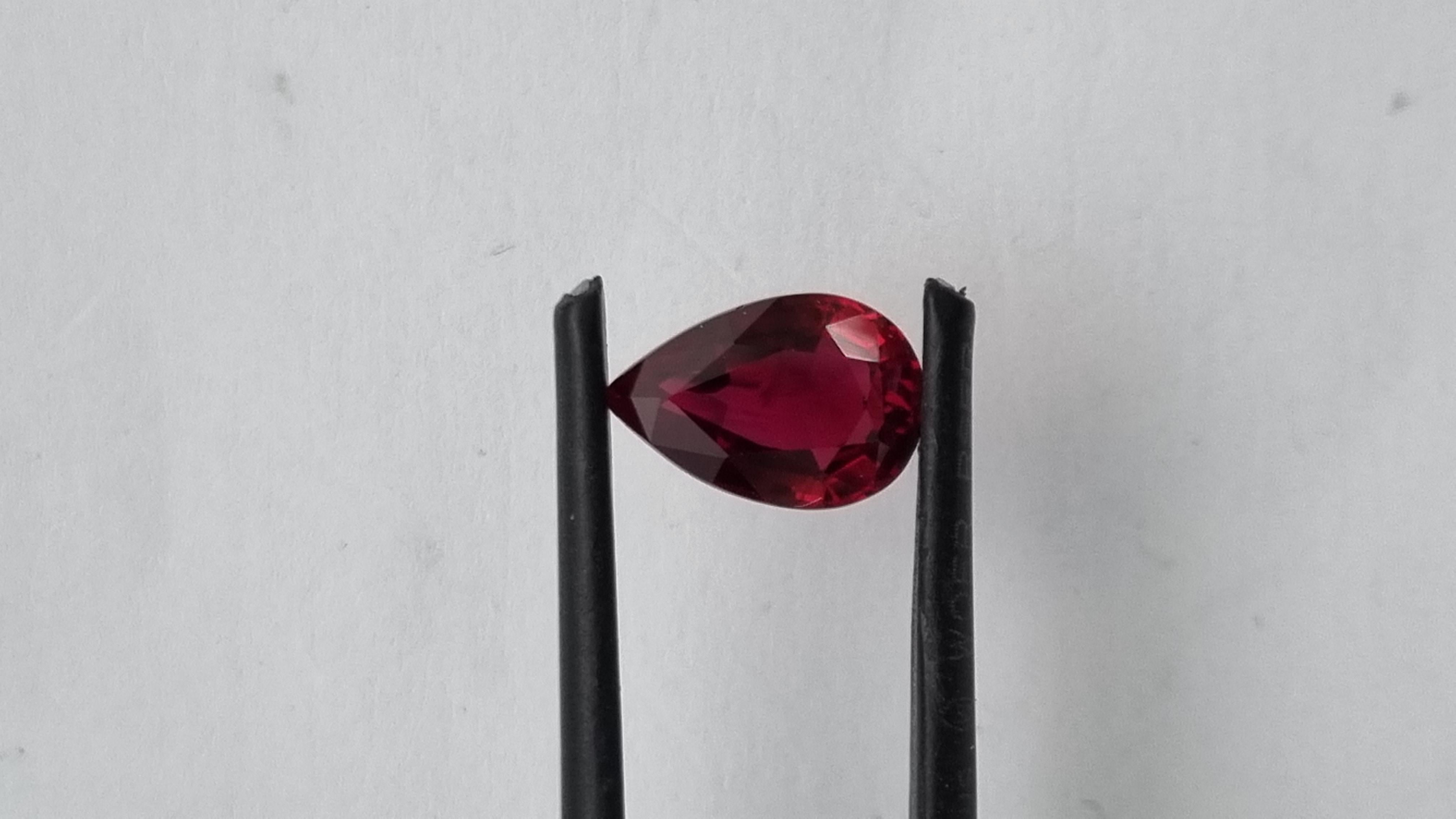Pear Cut 2 carat unheated pigeons blood pearshape burmese ruby For Sale