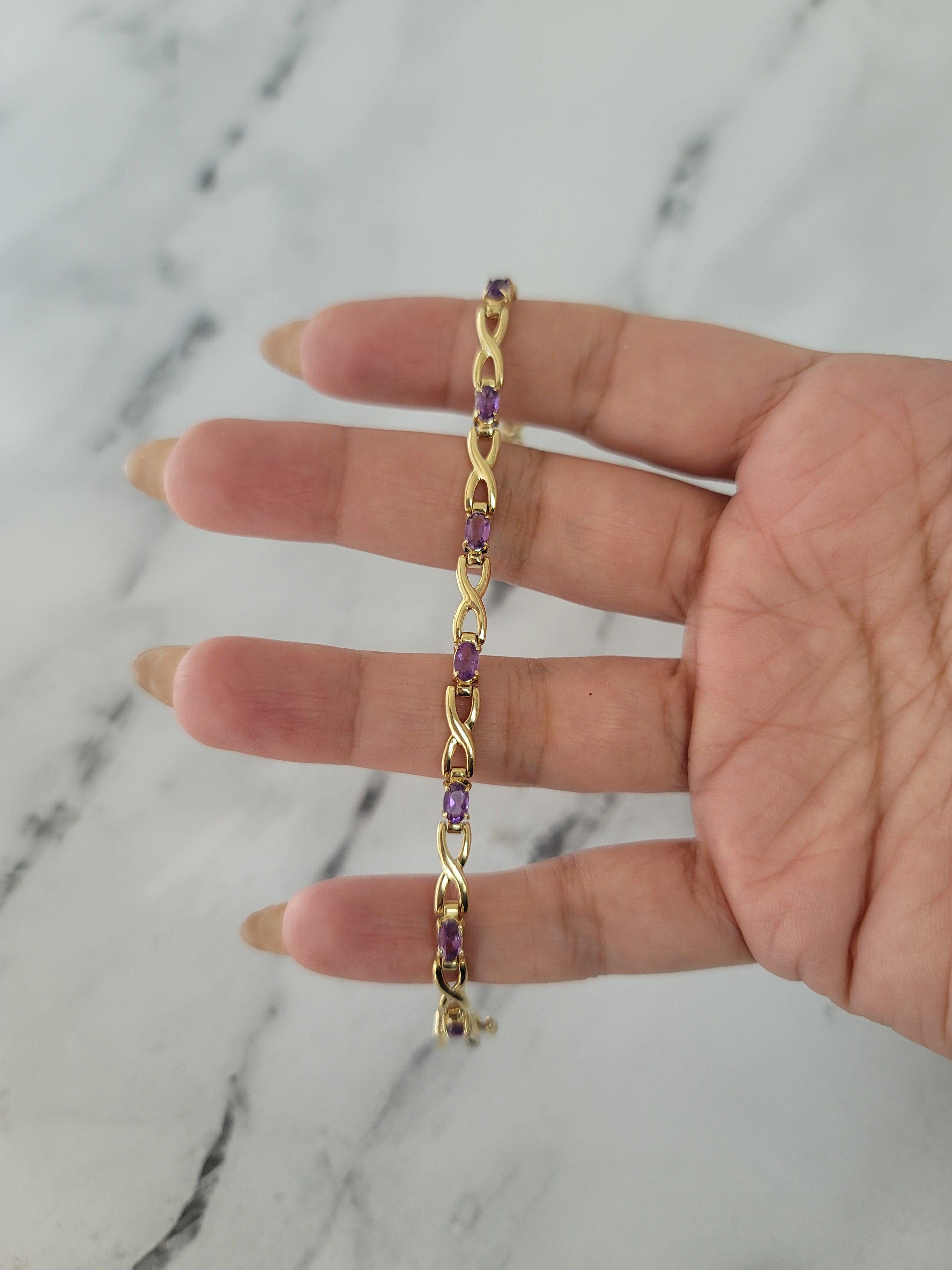 Taille ovale Bracelet tennis avec améthyste de style X de 2 carats en vente