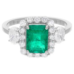 2 Karat sambischer Smaragd Cocktail-Ring 1 Karat SI/H Diamant 18 Karat Weißgold