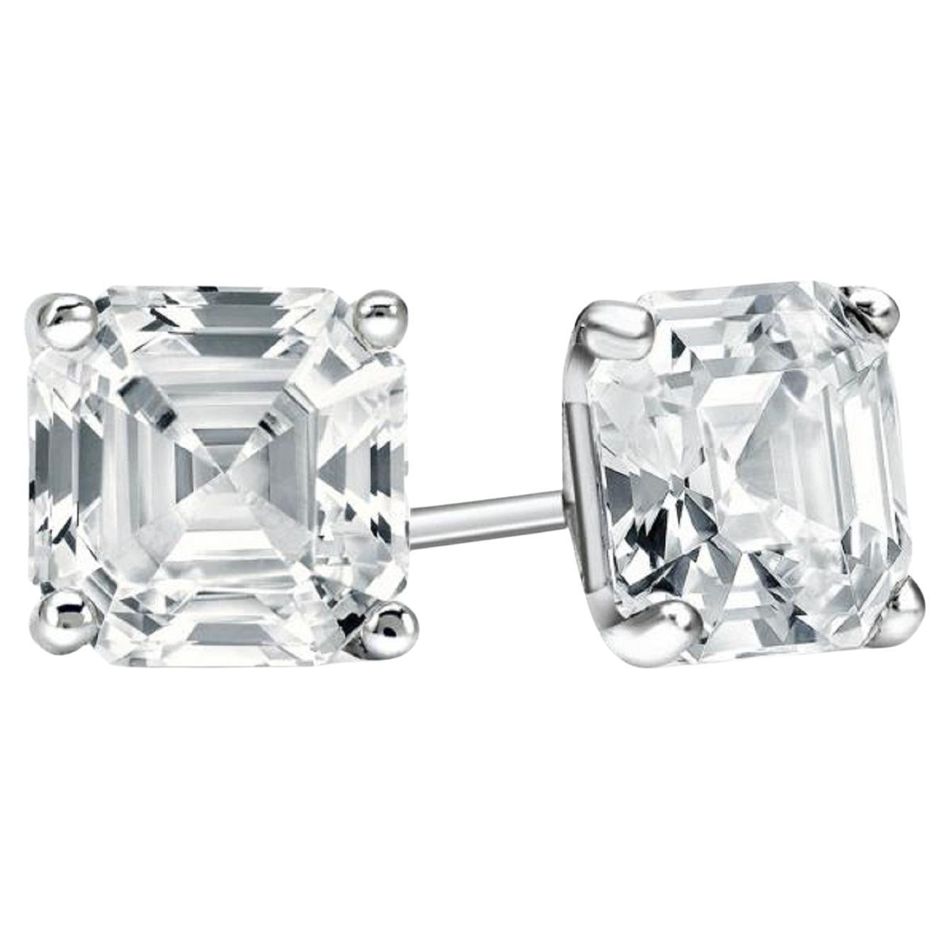 clous d'oreilles en platine avec diamant taille Asscher de 2 carats