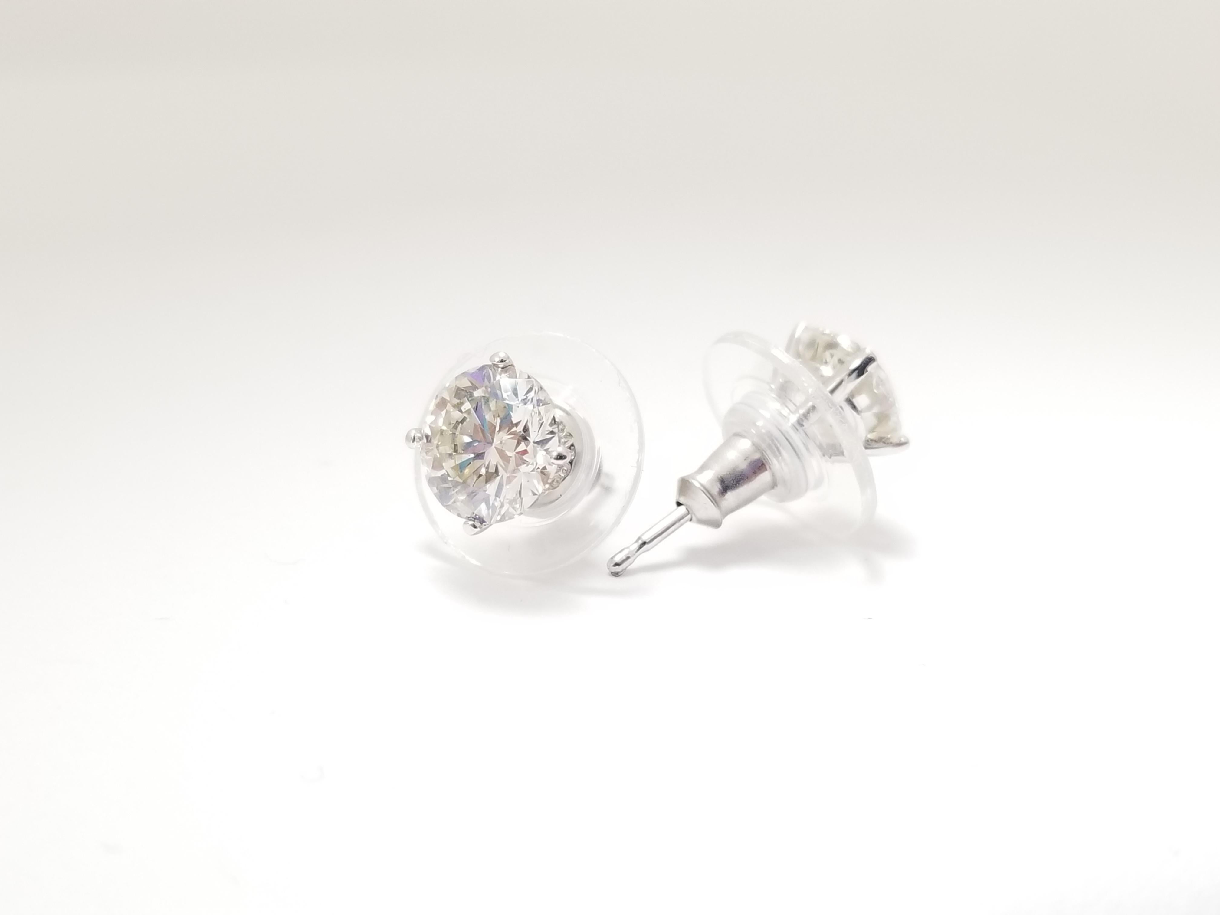 Women's or Men's 2 Carats Natural Diamond Round Studs White Gold 14 Karat