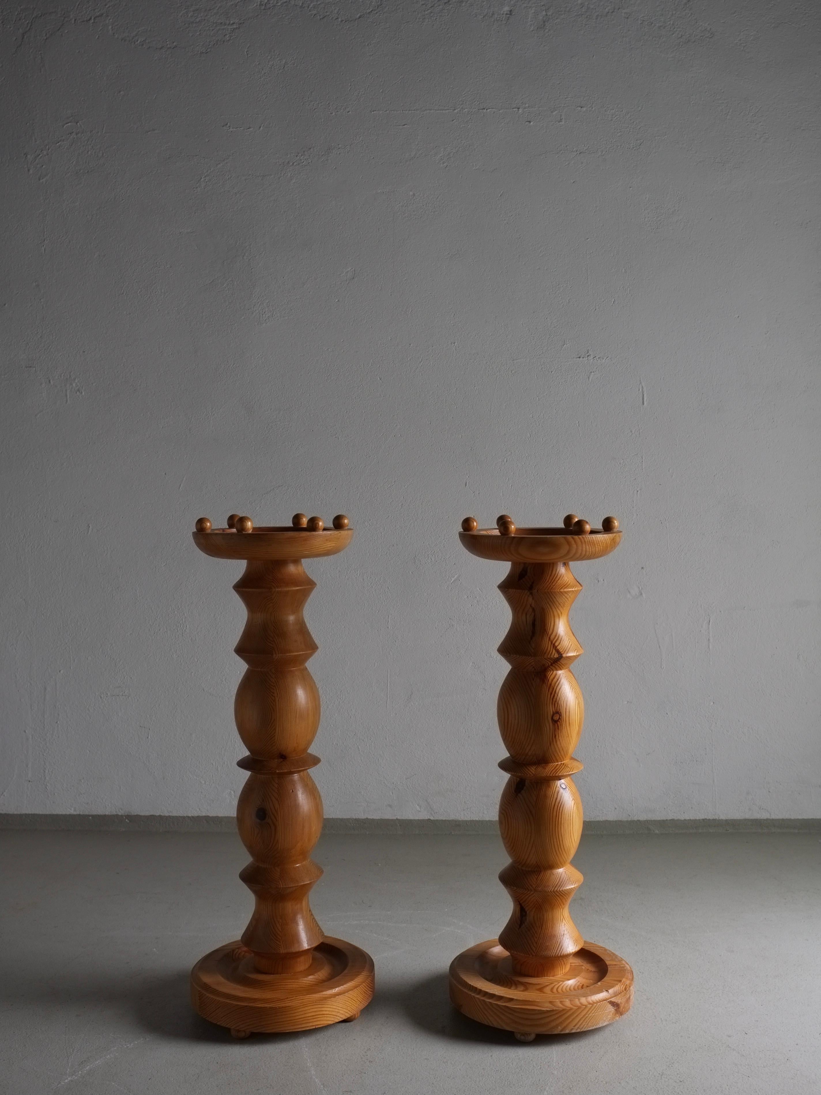 Swedish 2 Carved Pine Pedestal Side Tables, Sweden 1970s For Sale