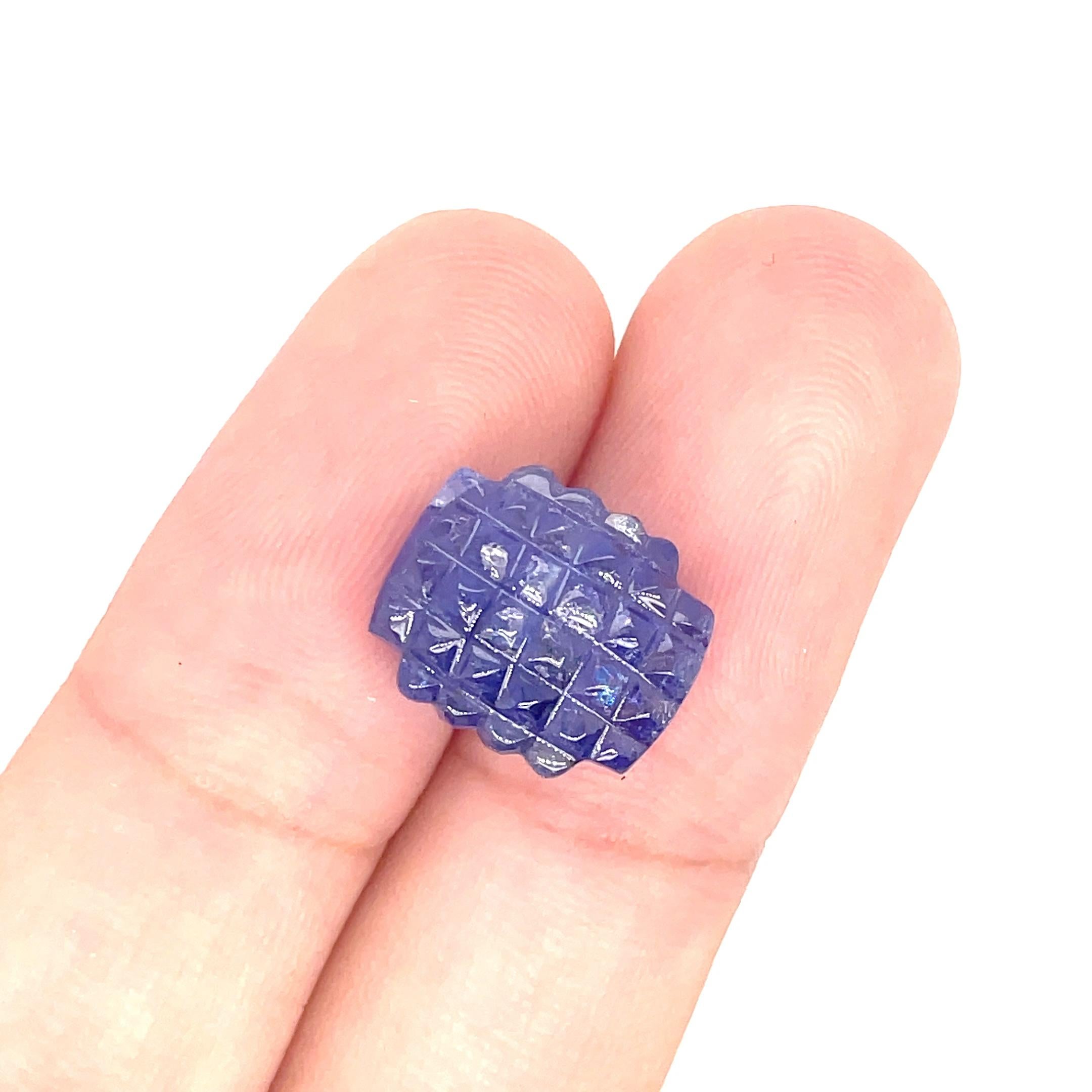 2 carati di tanzanite intagliata 18,41 in vendita 6