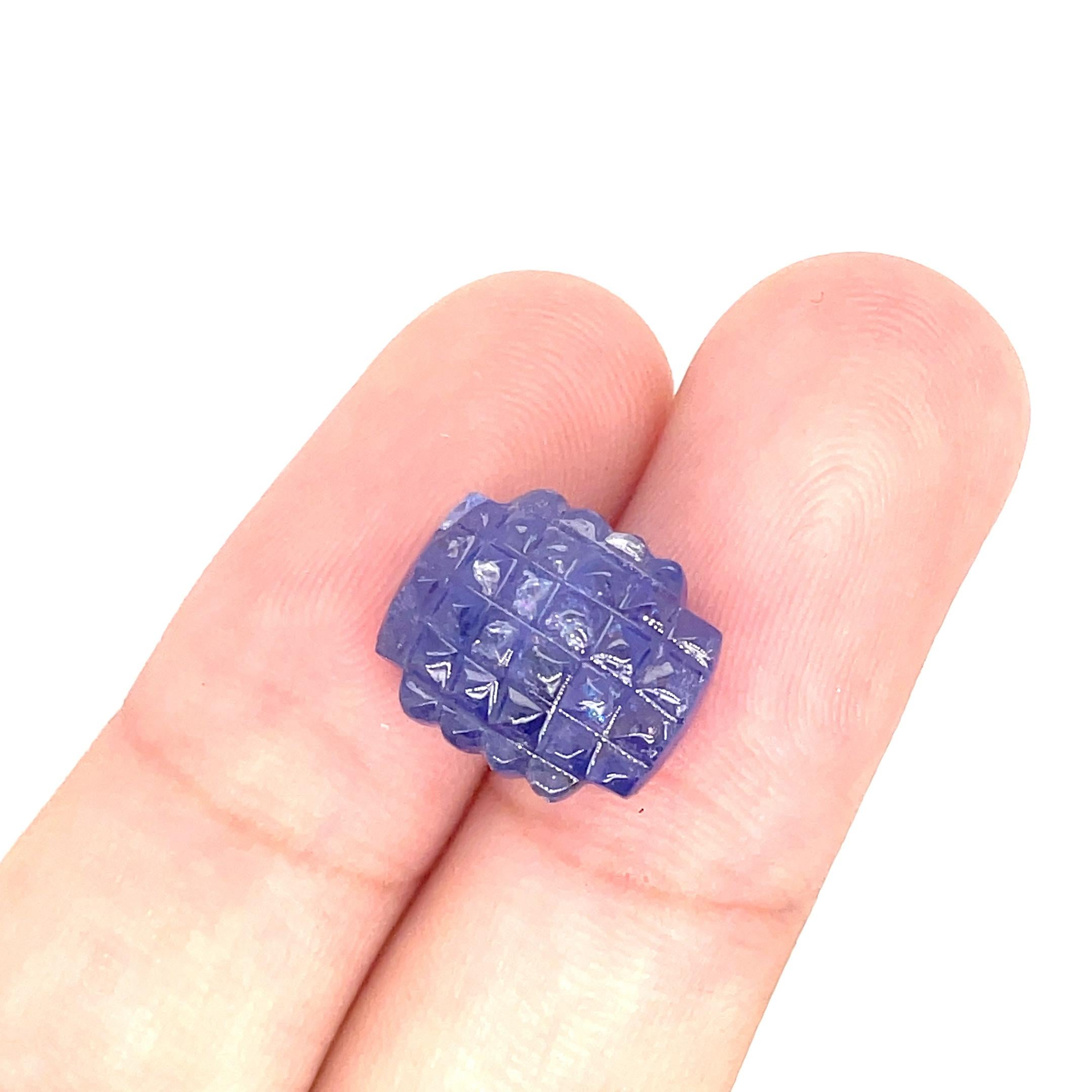 2 carati di tanzanite intagliata 18,41 in vendita 7